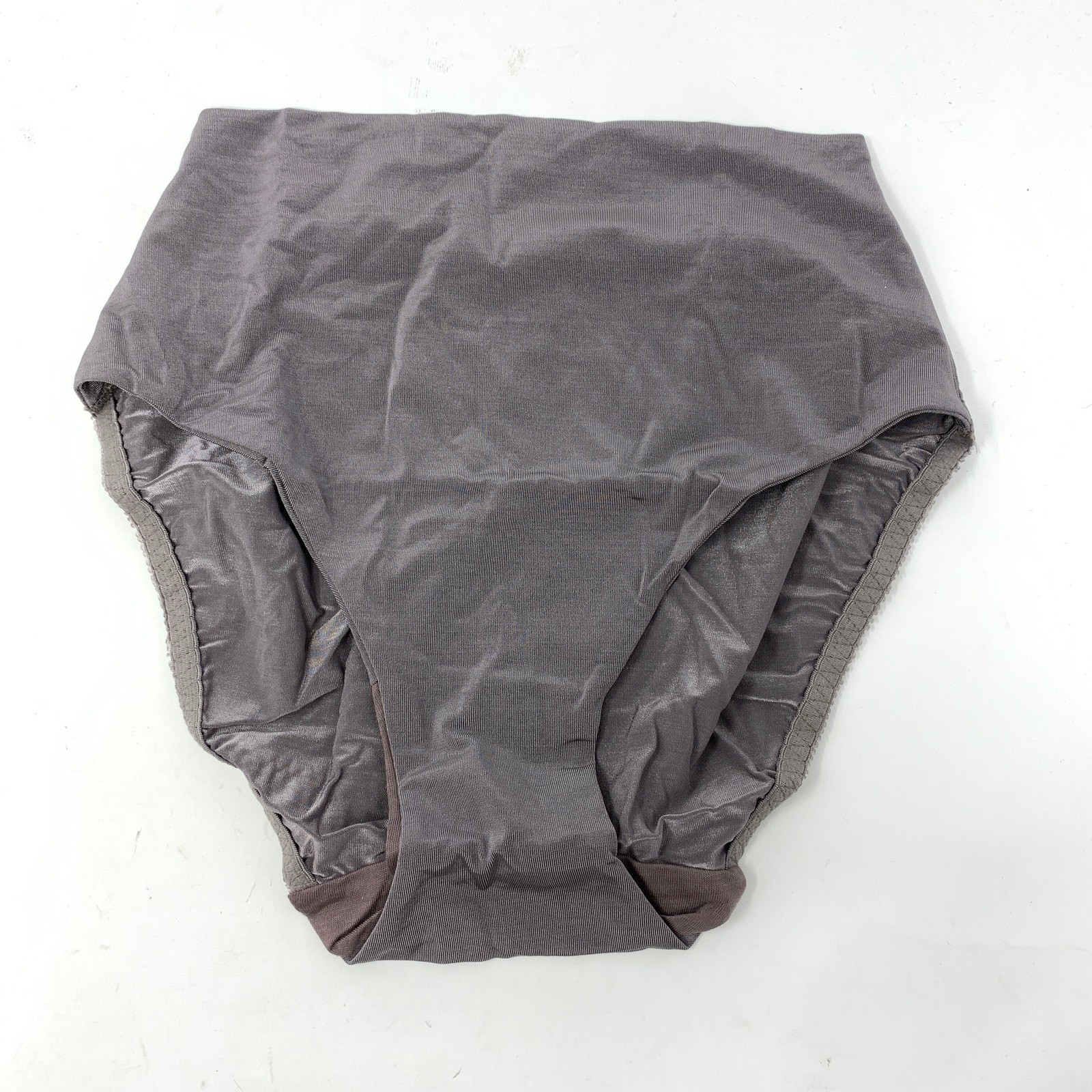 VTG 90s Victoria’s Secret Women’s Size Medium Brief Smooth Sable Gray Seamless