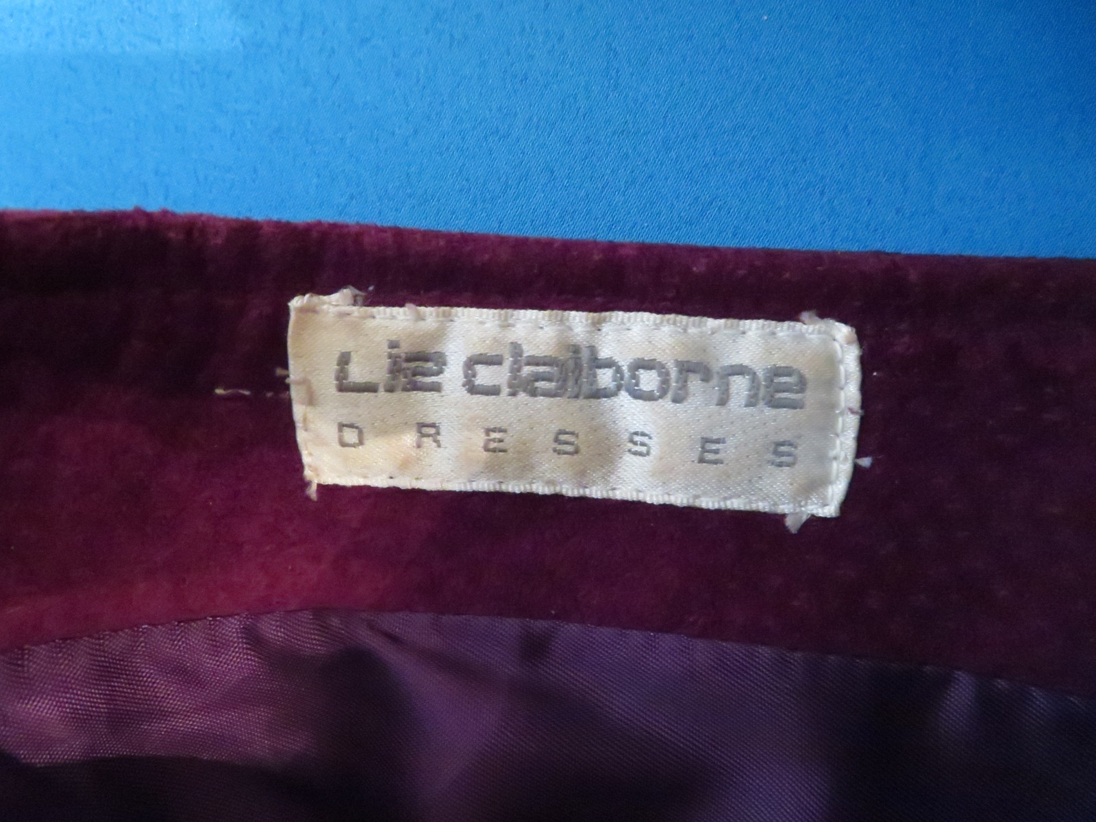 VINTAGE 1980s liz claiborne DRESSES Purple Suede Dress. Misses Size 8. RN 52002.