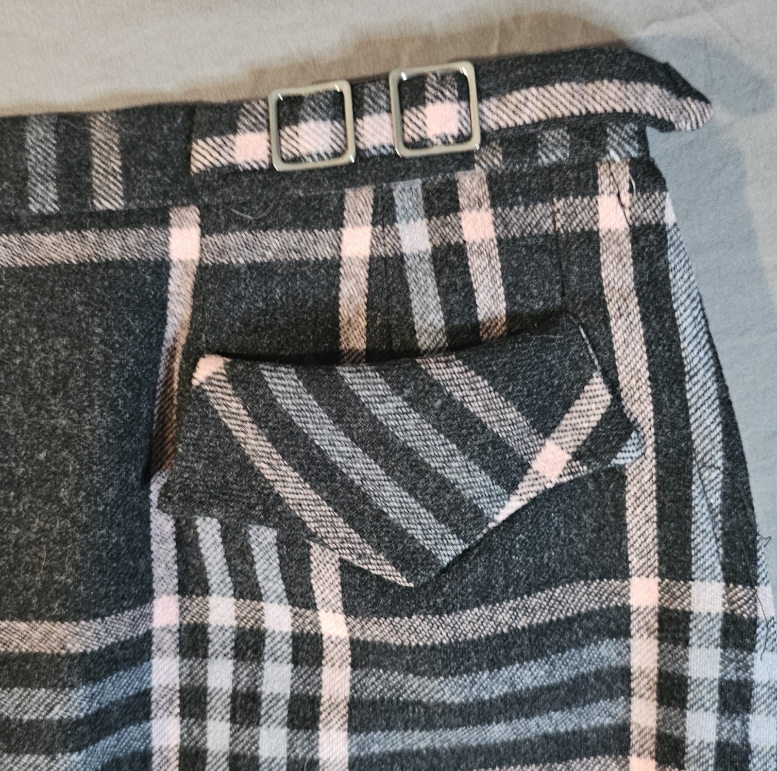 Dereta London 1960s, Pencil Skirt Size 14, Grey W Blue And Pink.plaid VINTAGE.