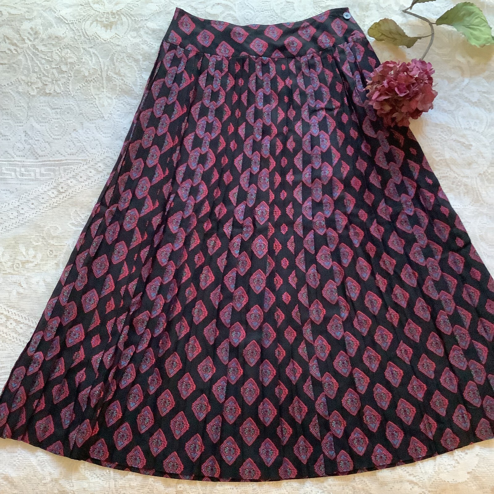 Liz Claiborne black red pleated Aline maxi skirt size 8 W28″ academia 80s preppy