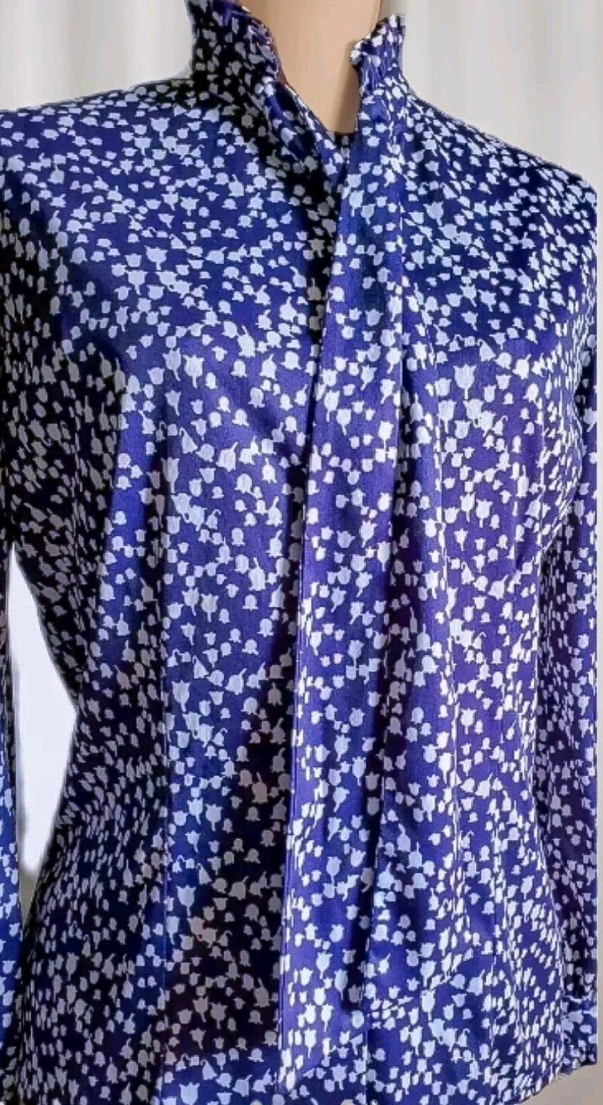 VTG 70s Jersey Blouse Dark Indigo Blue w Pussy Bow, Lady of the Valley Pattern S