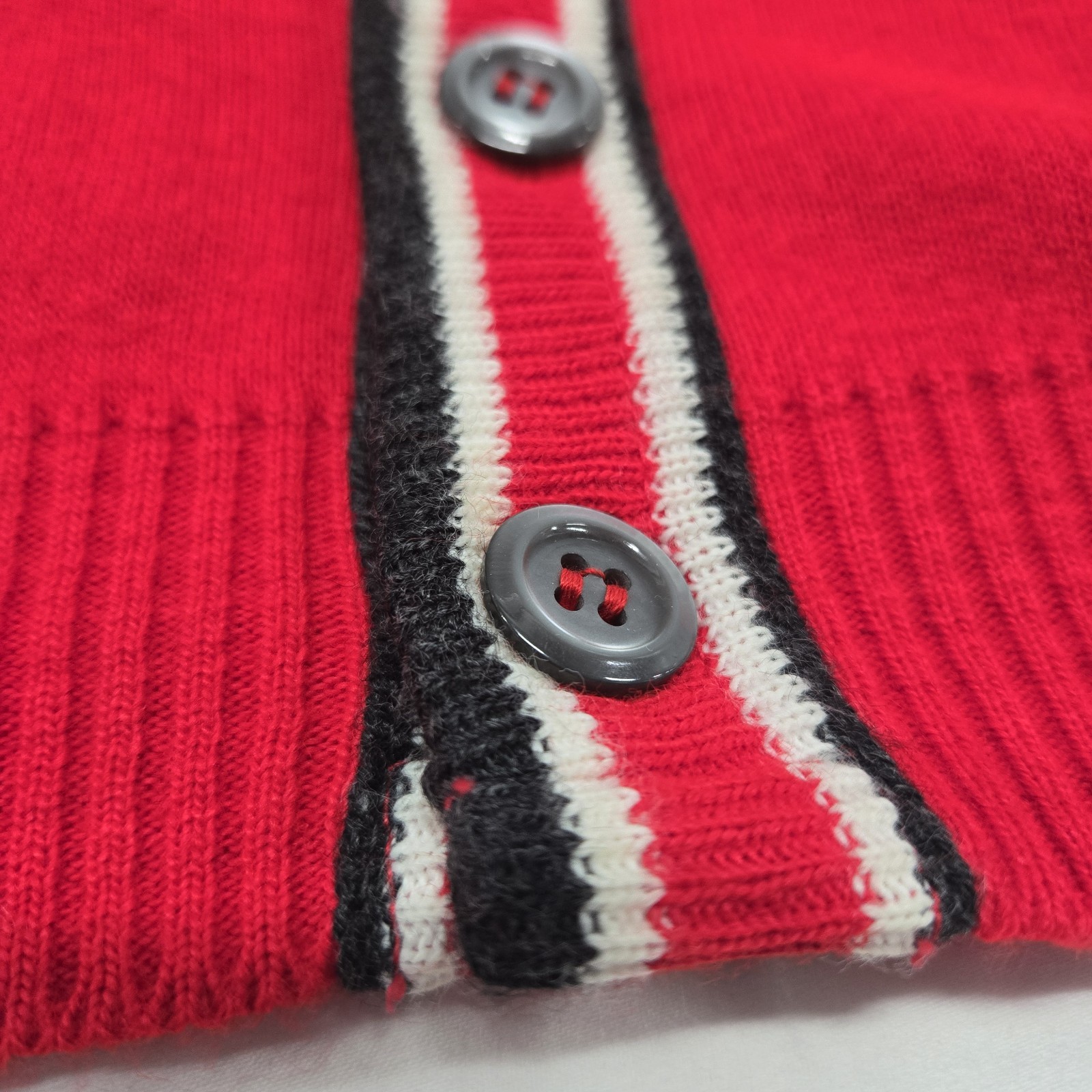 S/M Vintage Interlock Orlon Red Sweater Button Cardigan 100% Virgin Du Pont 60s