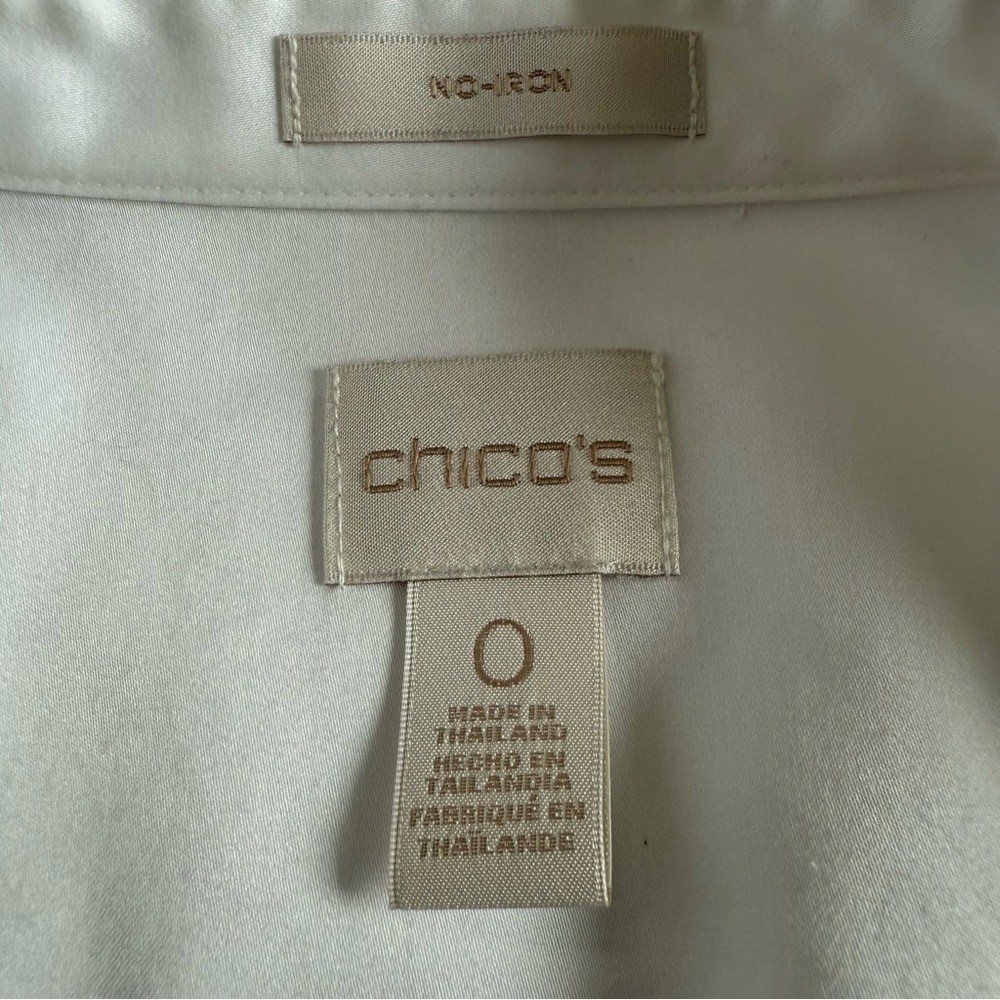 Chico’s White tailored Classic Timeless no iron Button Blouse size small medium