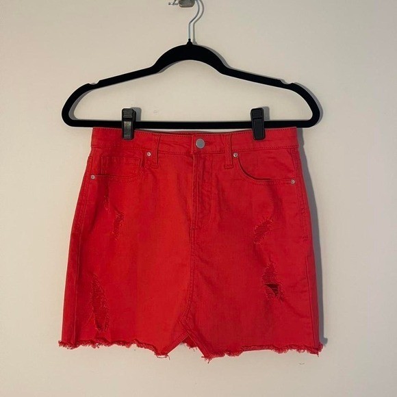 Ivy & Main Red denim mini skirt with button fly cotton/spandex size7 distressed