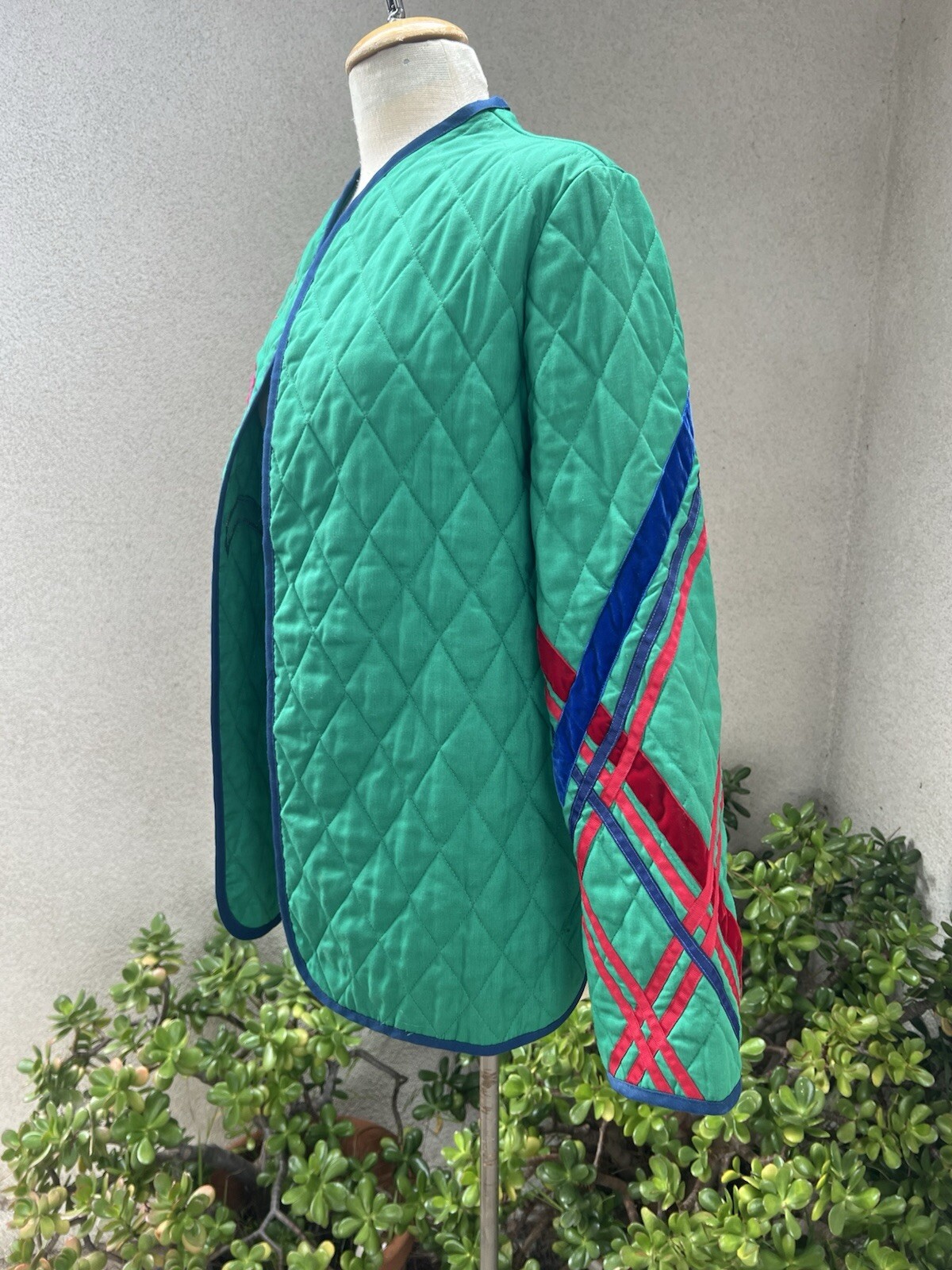 Vtg Quilted Boho Jacket Green With Floral Accents Sz M Alfredo’s Wife