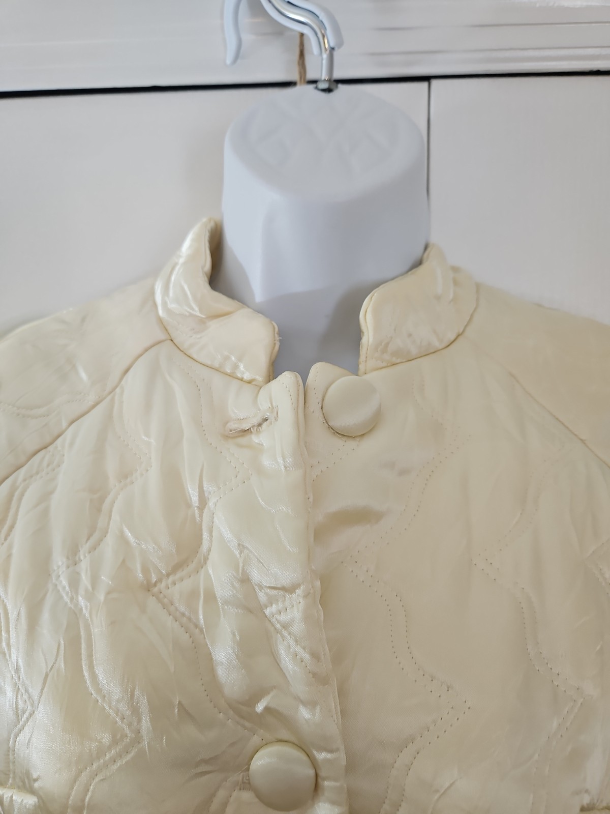 Vintage Quilted Silky Satin Robe Housecoat Size Small? Long Covered Buttons