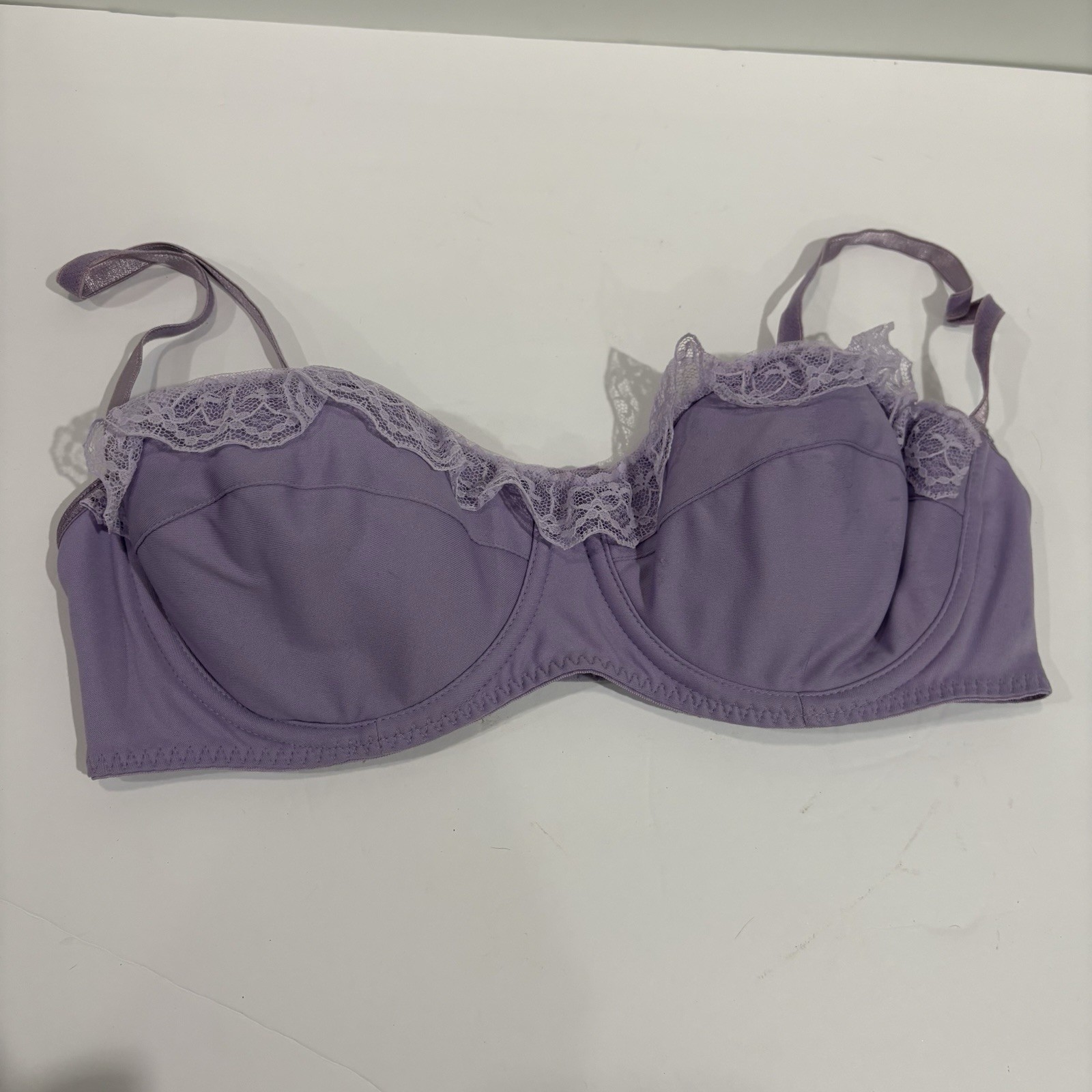 Vtg Secret Treasures Lavender Purple Bra 36C Lace Trim Sexy Frilly Pin-up Y2K