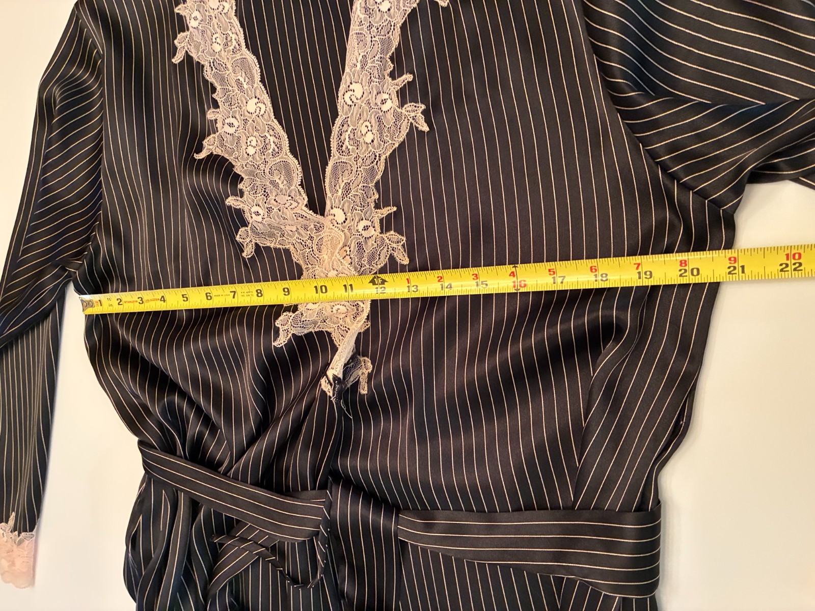 JONES NEW YORK Black PINSTRIPE ROBE Size XL PINK LACE Maxi French Maid Steampunk