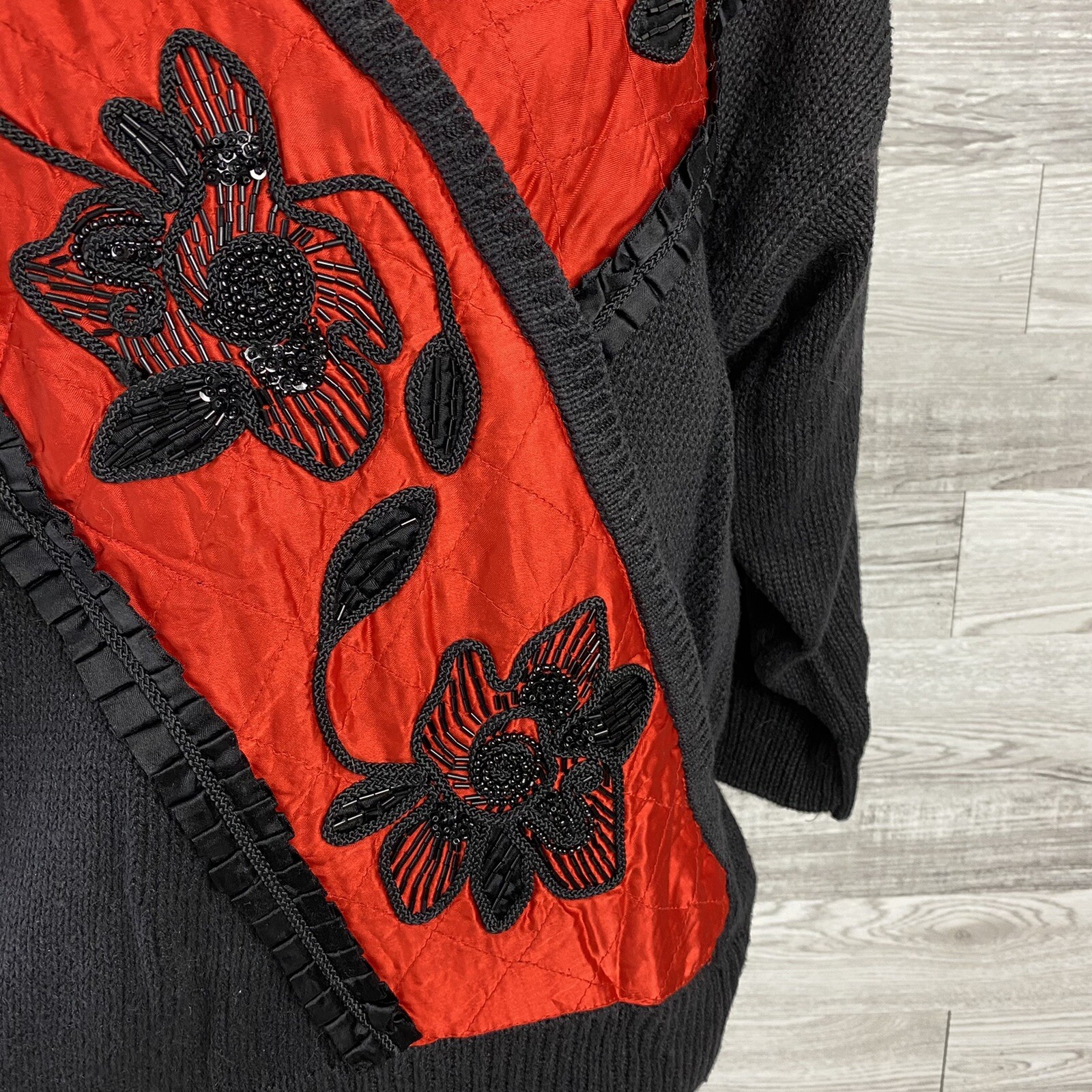 VTG 80s Bonnie and Bill by Holly Pullover Sweater Size M Black Red Beaded Floral