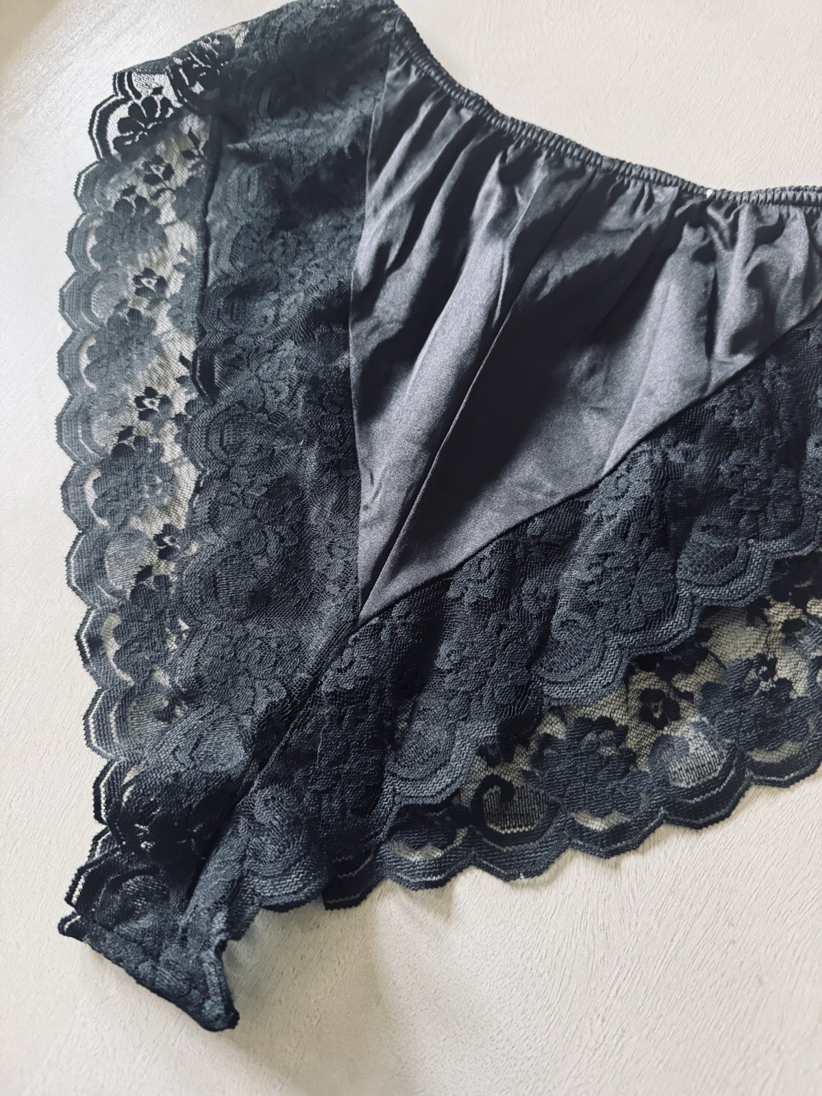 Vtg 80s Maidenform Chantilly Bikini Hi-Cut Floral Lace Panties NWOT Sz 6 NOS
