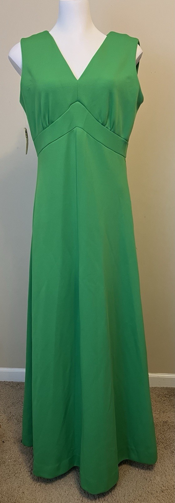 Vintage 70s BLEEKER STREET Green Long Sleeveless Dress