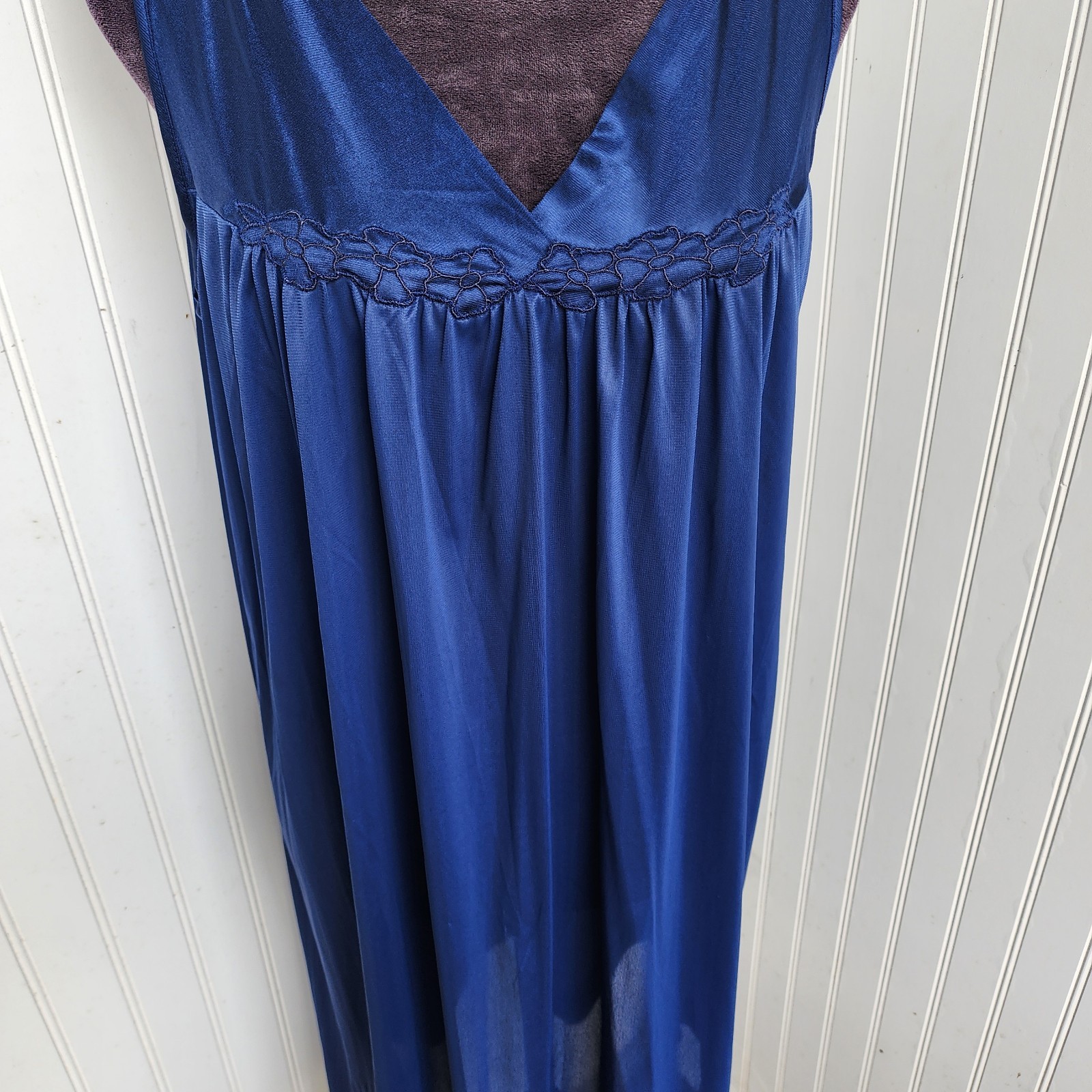 Vtg Vanity Fair Short Nightgown Style 30-107 Periwinkle NavyBlue Nylon USA M