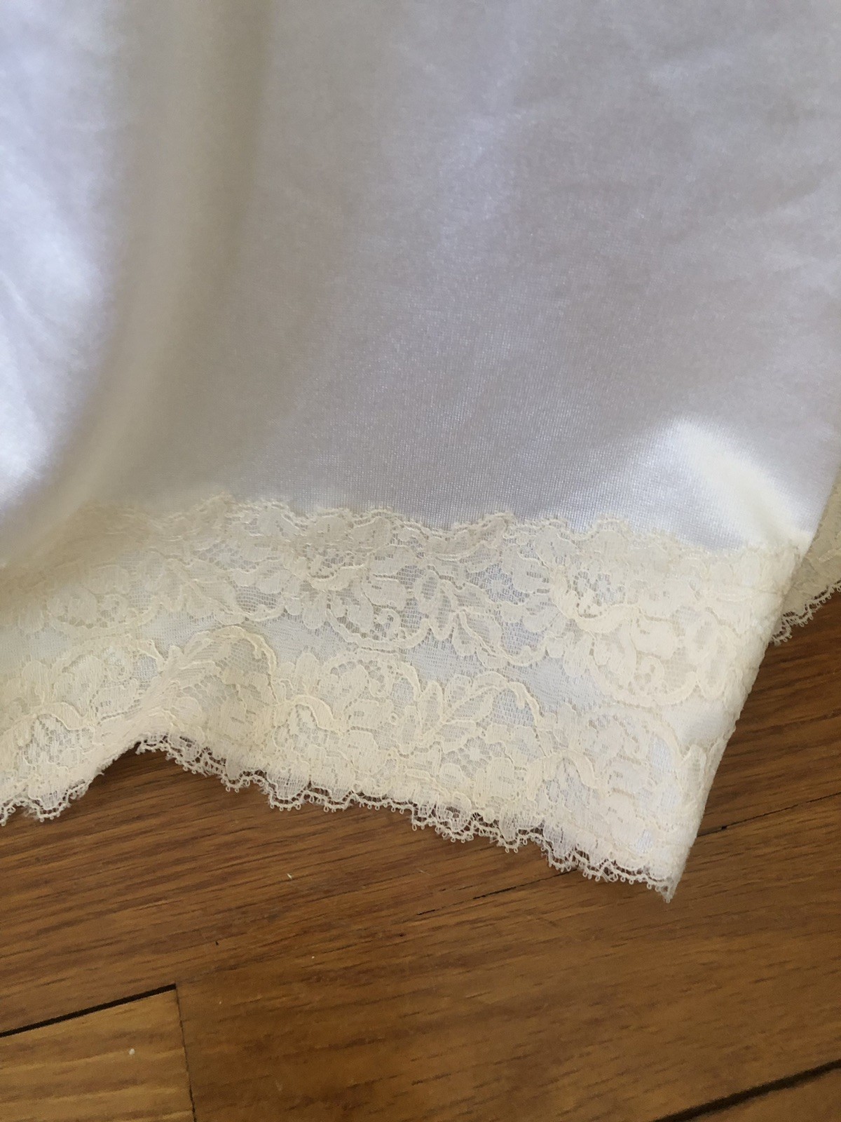 Vintage 60’s Hollywood Starlet Charles Grahame Ivory Robe For Harrods