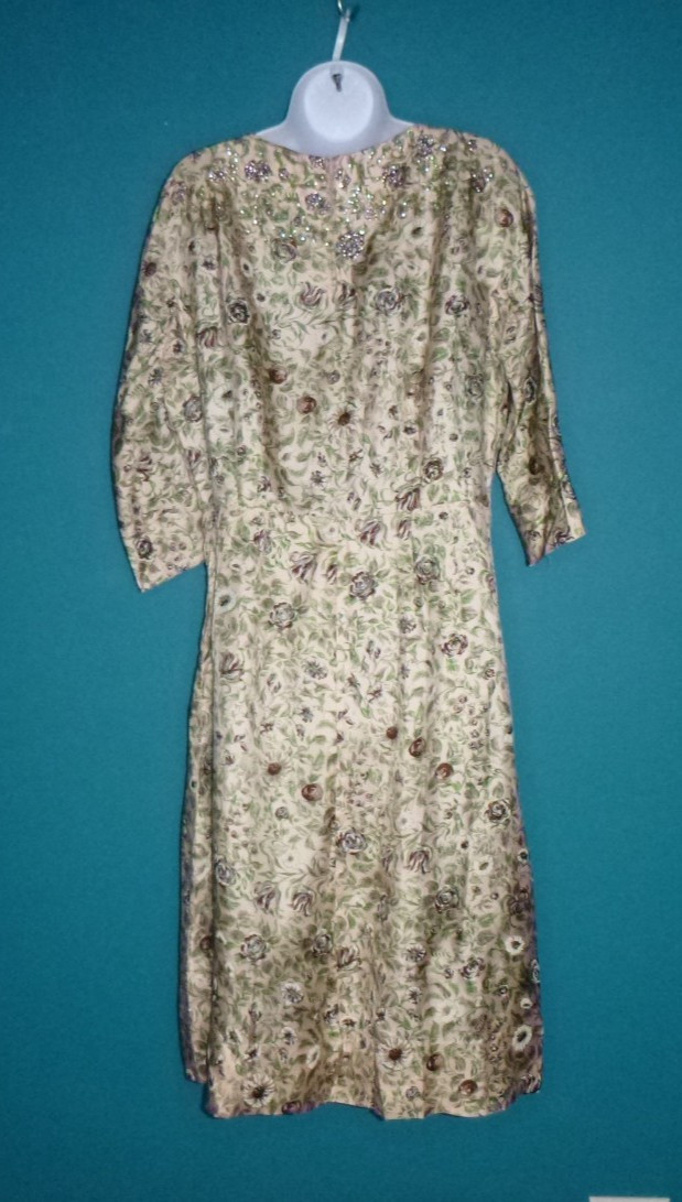 Vtg 1940s Pinkish Tan Silky Floral Dress Sequin Embellishment VOLUP Sz L/XL