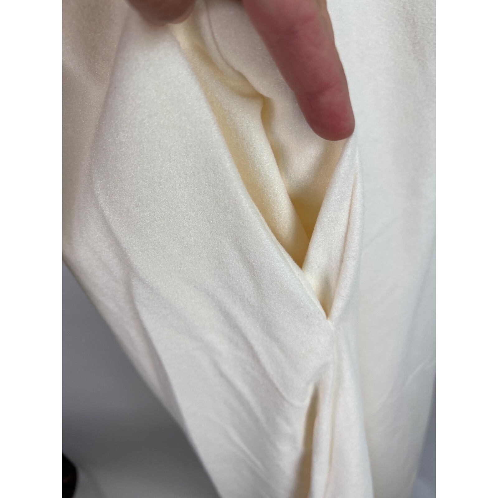 VTG Shadowline Cream Button-Down Robe Housecoat Lace Collar & Pockets Small