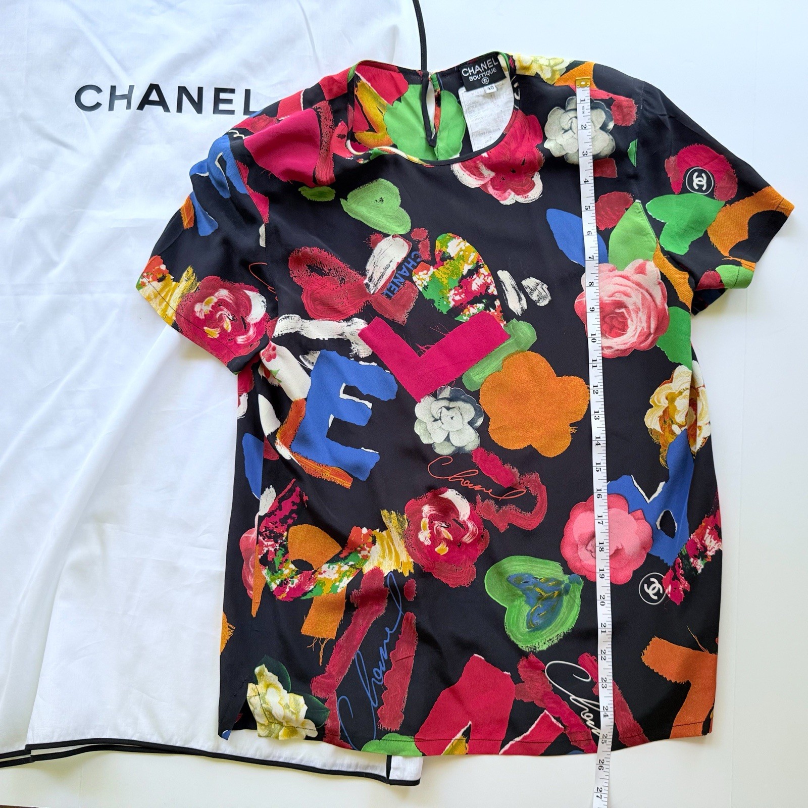 Chanel Vintage Iconic Spring 1992 Multicolor/ Black Silk T-Shirt Size 40 FR 8 US