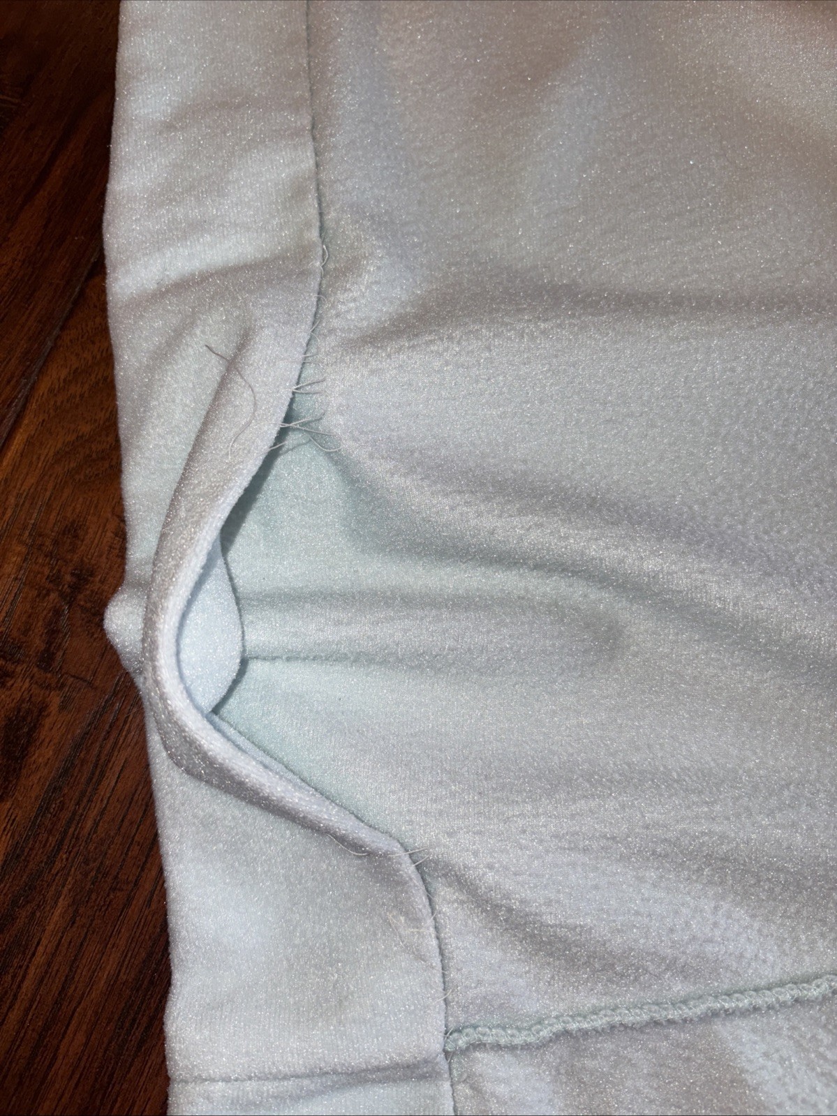 Vintage Vanity Fair Soft Sea Foam Embroidered Robe Ruffled Trim Belt Pockets M
