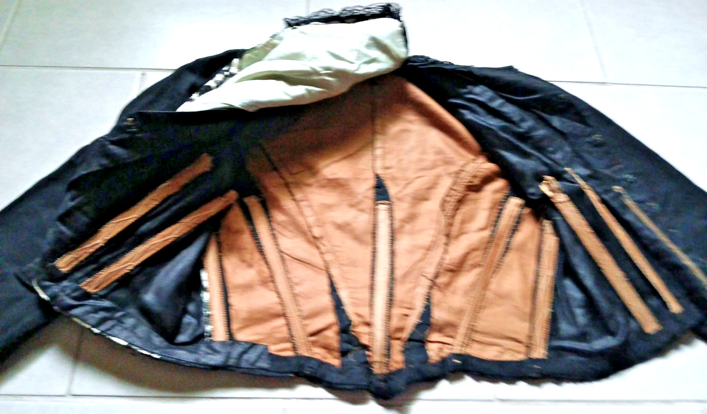 ANTIQUE VICTORIAN BLOUSE JACKET HANDMADE LACE BEAD HIGH NECK METAL TOP HOOKS BLK