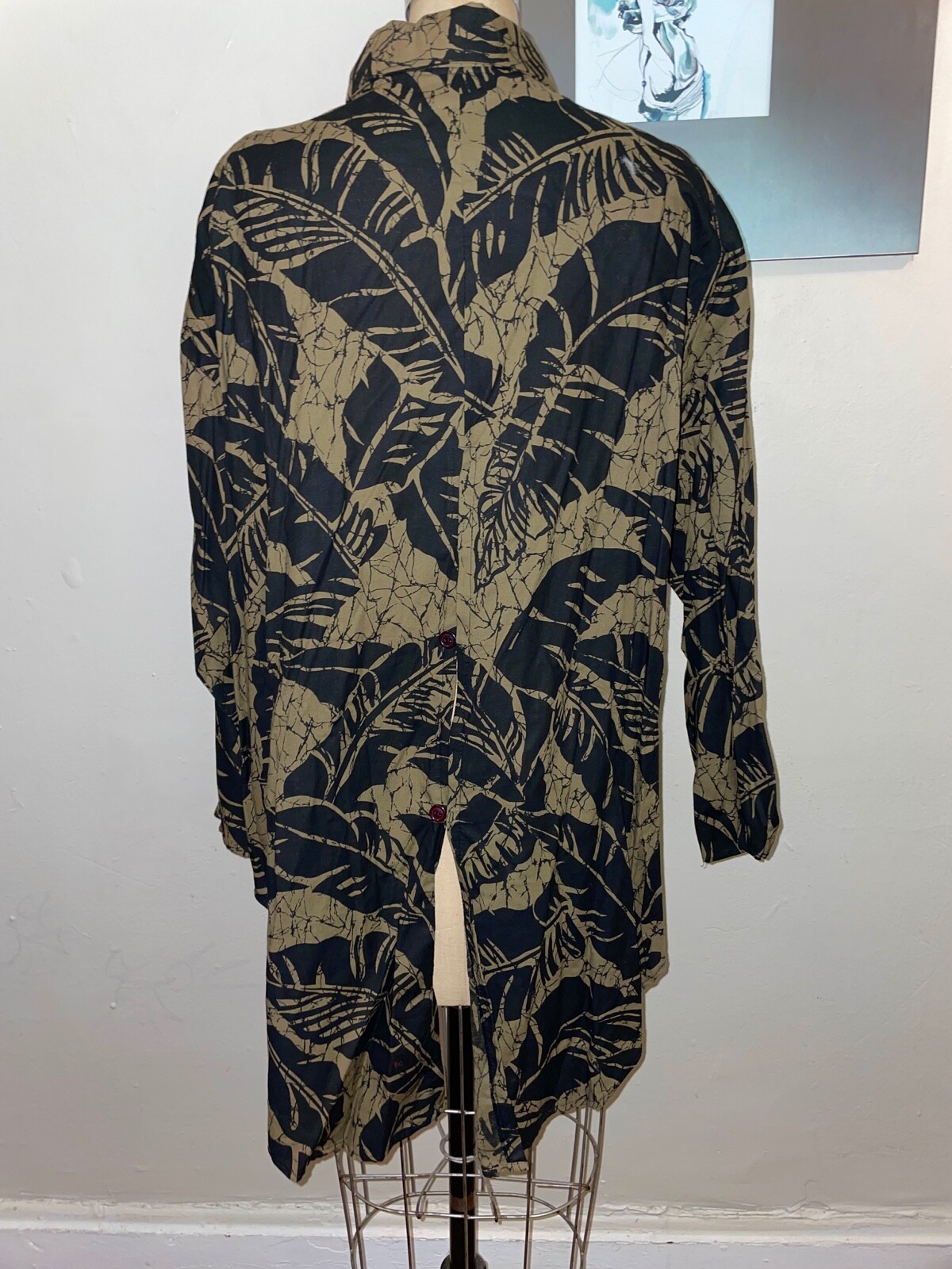 VTG 90’S BLACK&TAN COTTON PALM PRINT OVERSIZED LAGEN LOOK BUTTON UP SHIRT*M/L