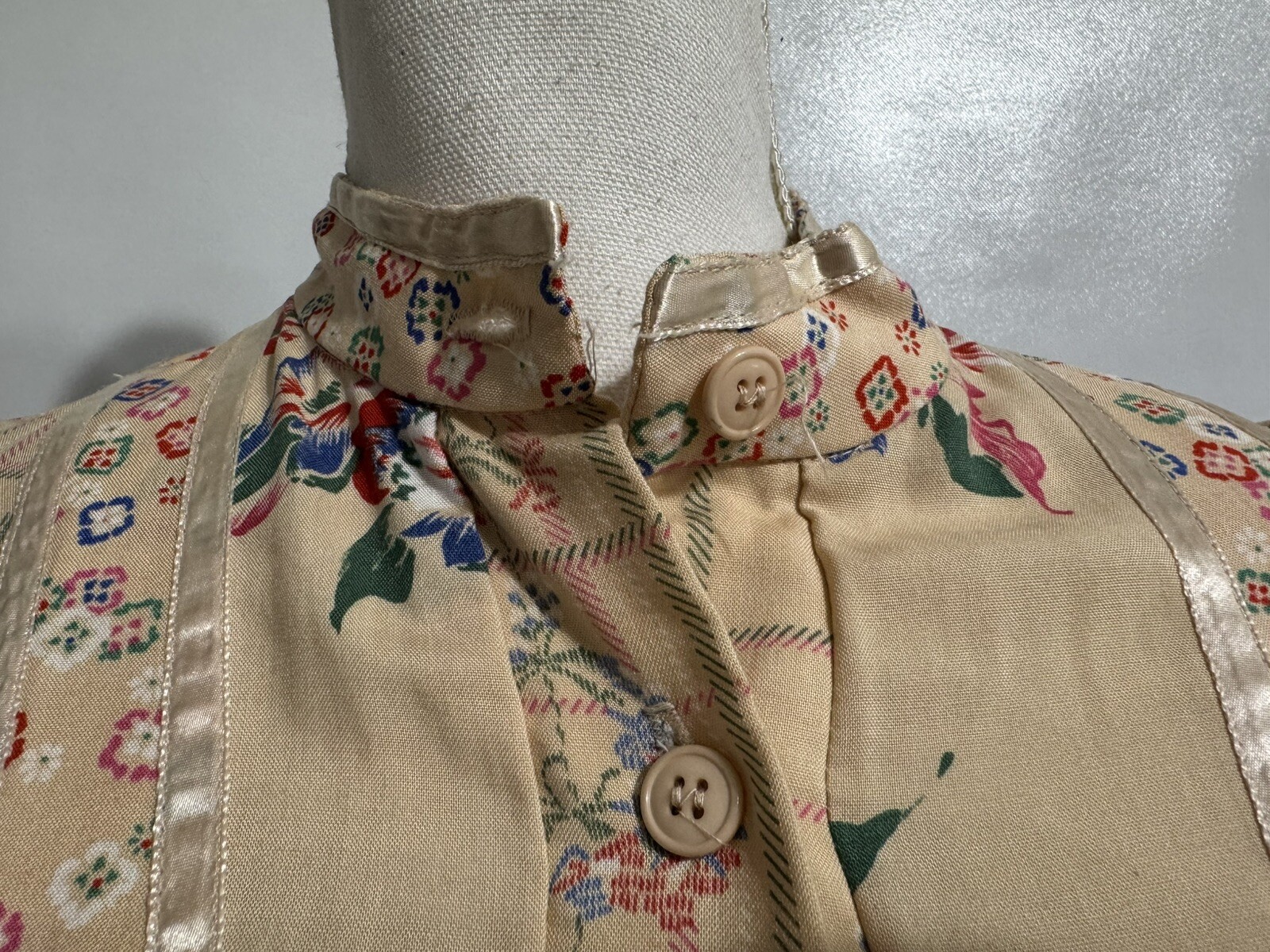 Vintage Ragtime Size 9 Tan Floral Short Sleeve Dress Button Side Tie