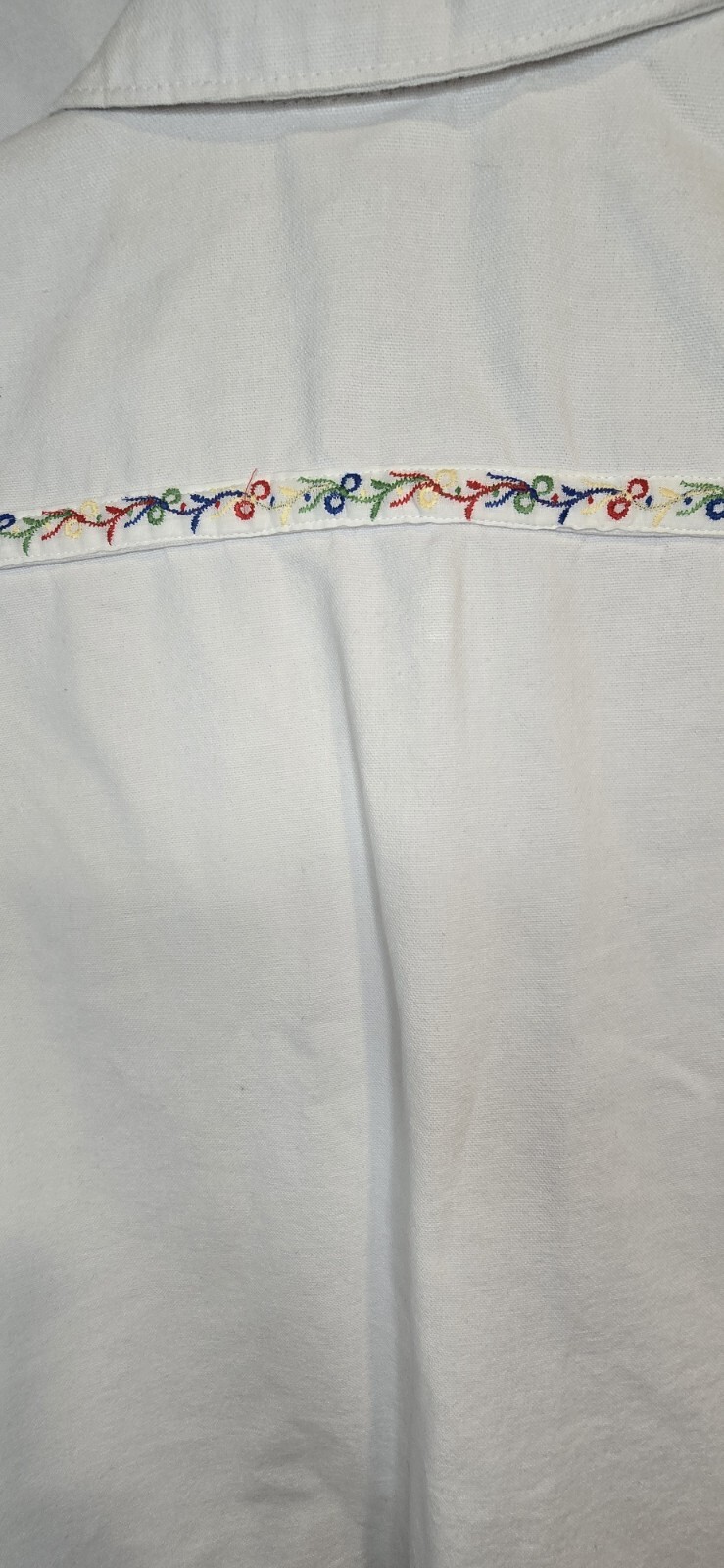 Vintage Carriage Court Blues , Whie Vest With Embroidered Detail, Size Med, Snap