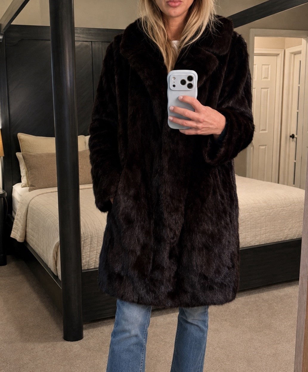 Vintage Dark Brown Chocolate Fur Coat – likely mink S/M