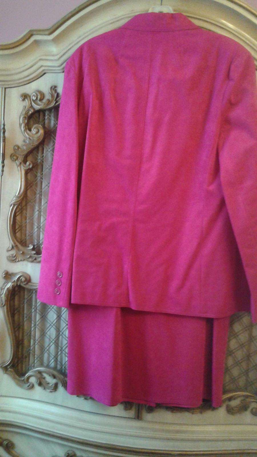 Count Romi Ultra Suede Pink Skirt Suit SZ 16