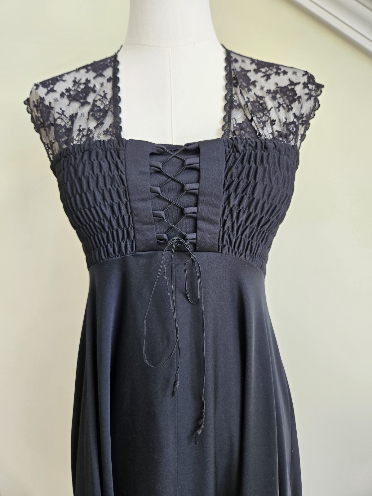 Vintage 1970s Jody T Of California Black Lace Midi Dress Ruched Lace Up Goth XS