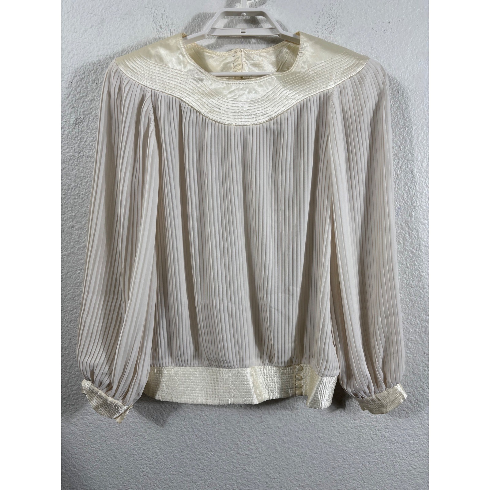 ZiZi by Barbara Chados Vintage Ivory Pleated Blouse Satin Trim Womens Large