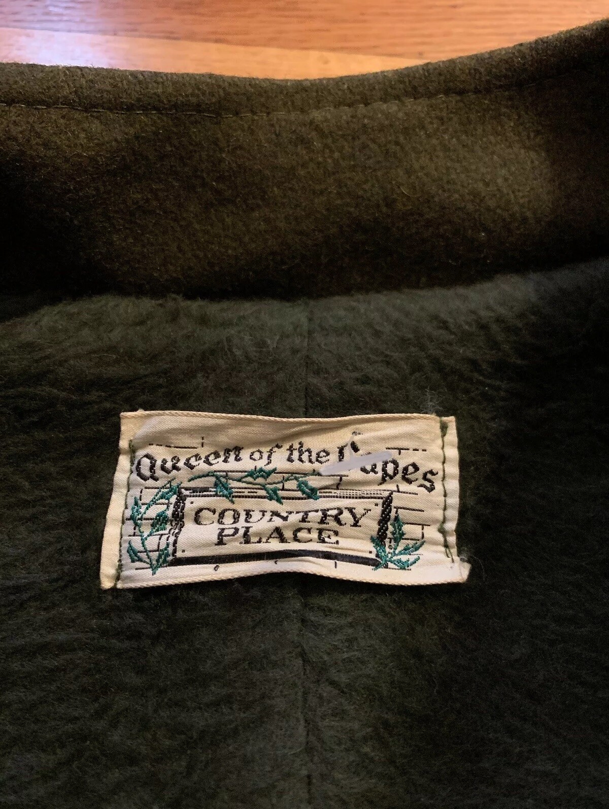 Vintage 60s Queen Of The Capes Country Place Wool Zipper Up Cape. Rare