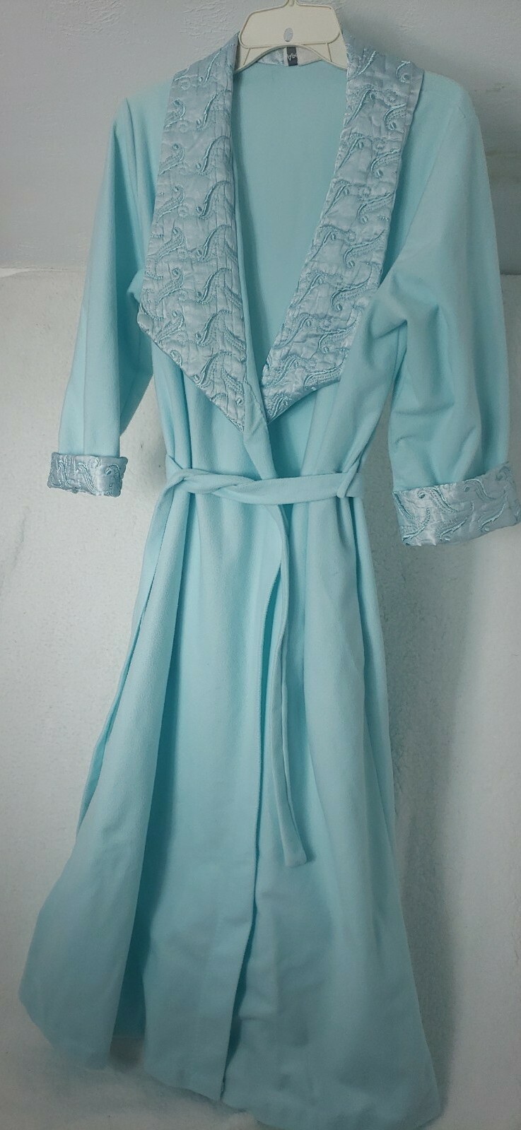 Sears Apostrophe Med Blue Quilted Collar Robe pockets belt vintage made in USA