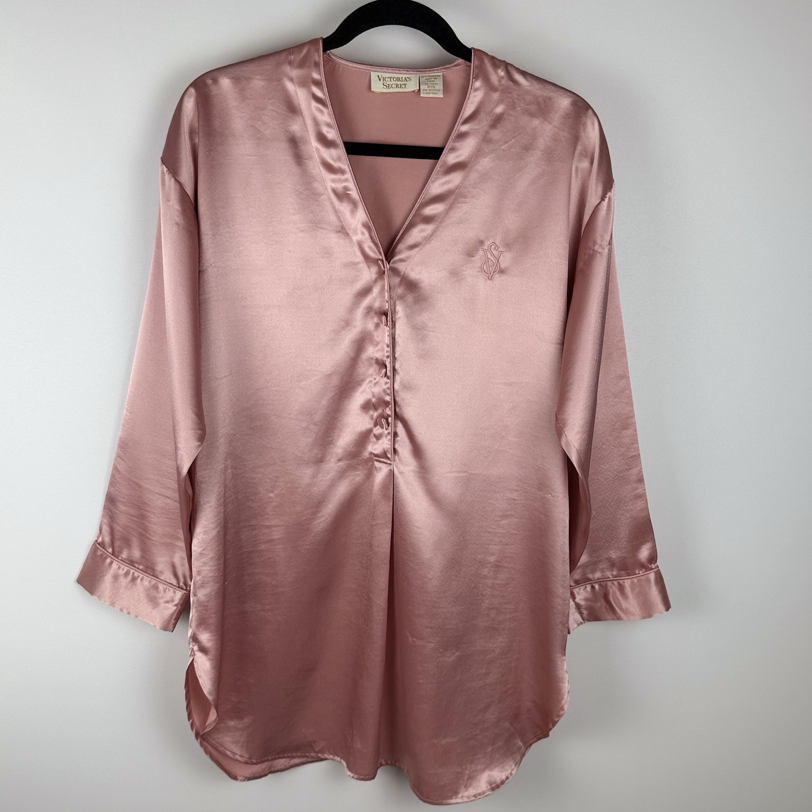 Victoria’s Secret Gold Label Satin Nightshirt Nightgown Pink Embroidered S Vtg