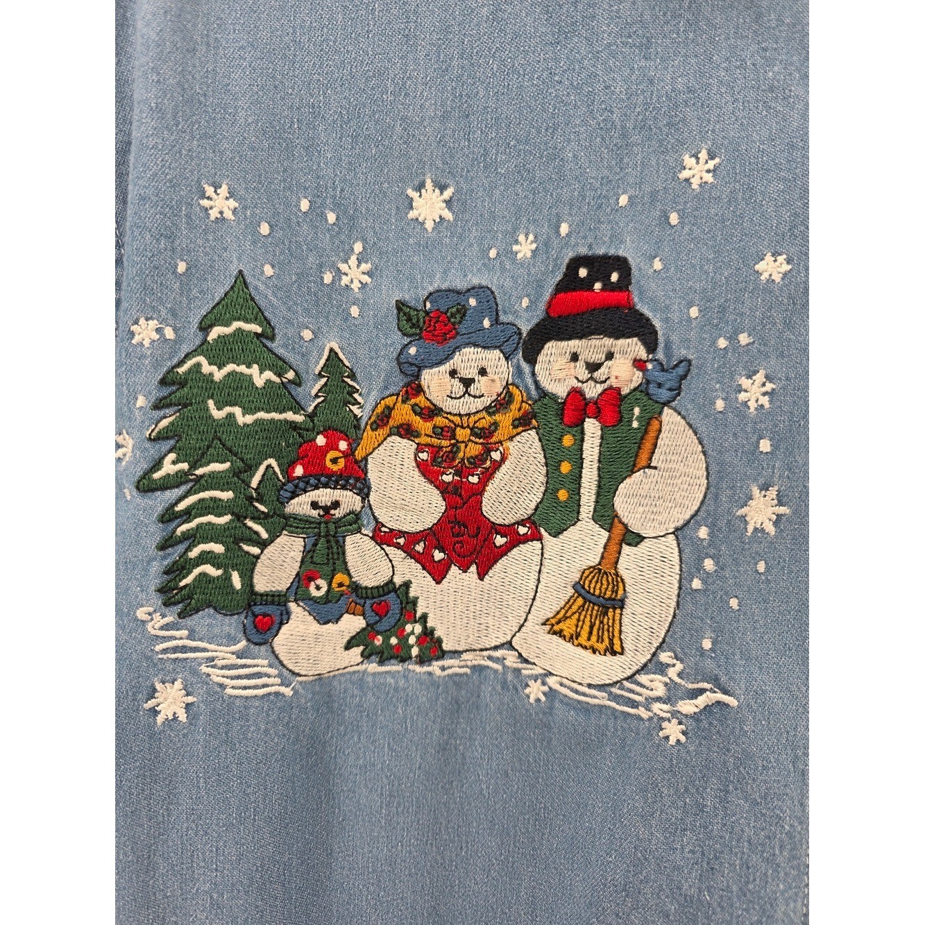 Let’s Quizz Again Vintage Snowman Embroidered Denim Shirt Medium Wash Blue M