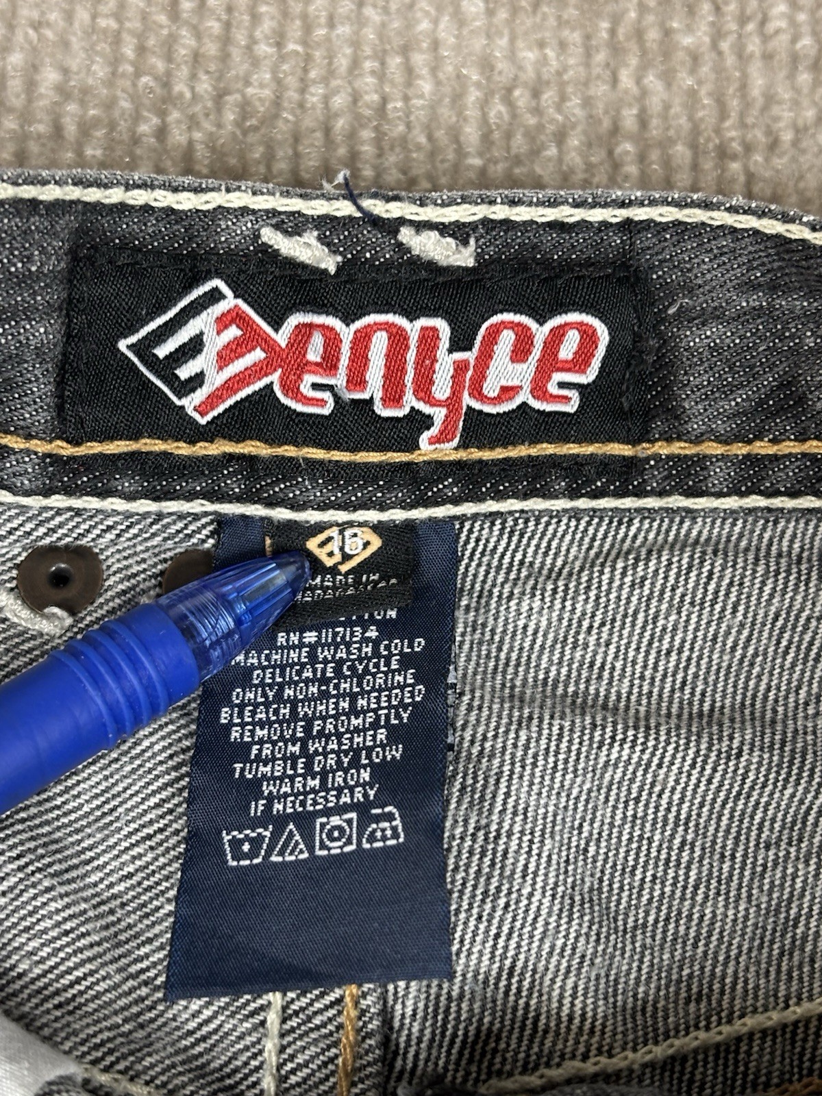 Vintage Y2K Enyce Jeans Womens Size 16 28×30 Embroidered Baggy 2000s