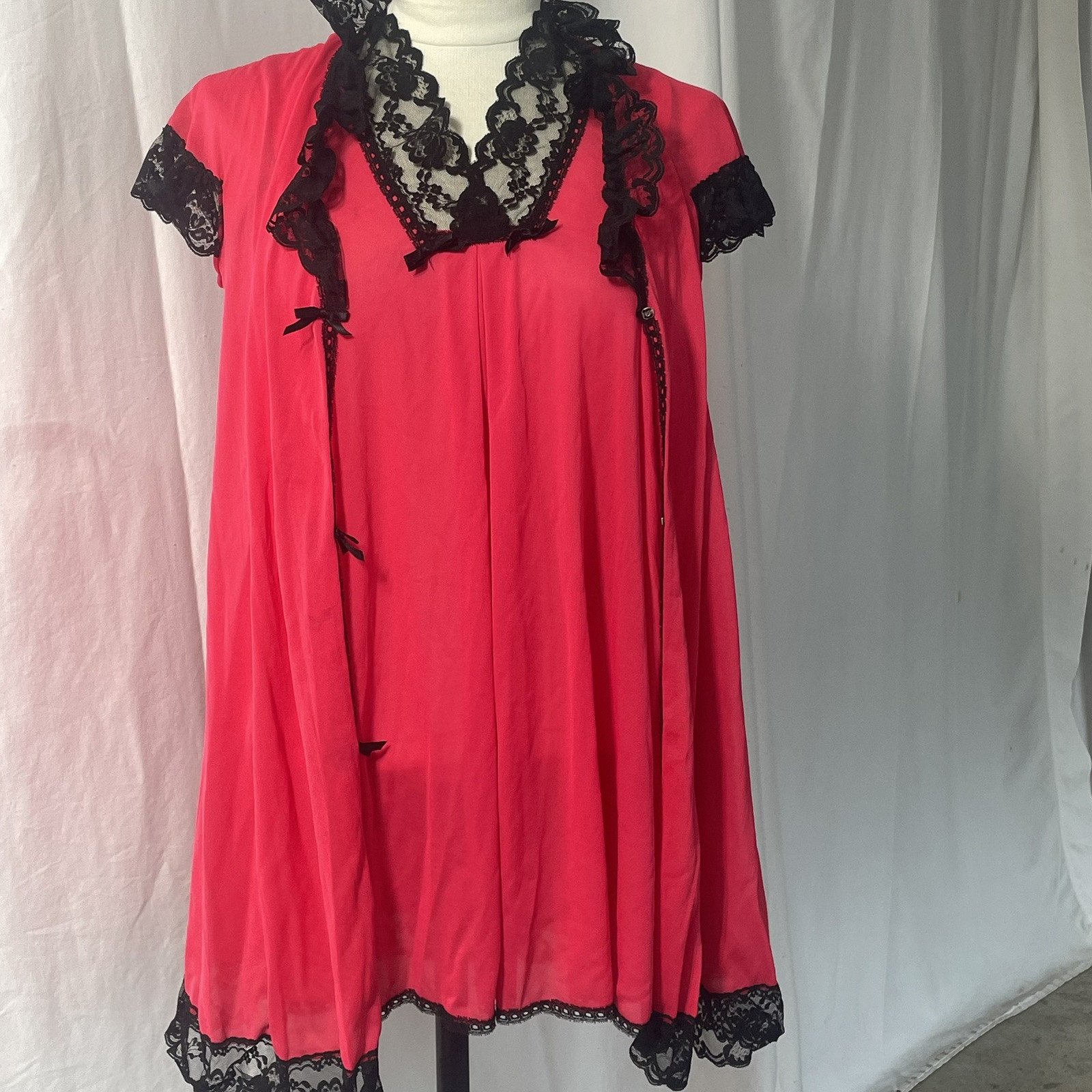 VTG Kayser Red Babydoll Nightgown Black Lace Trim Small Coquette Sexy Pin-up