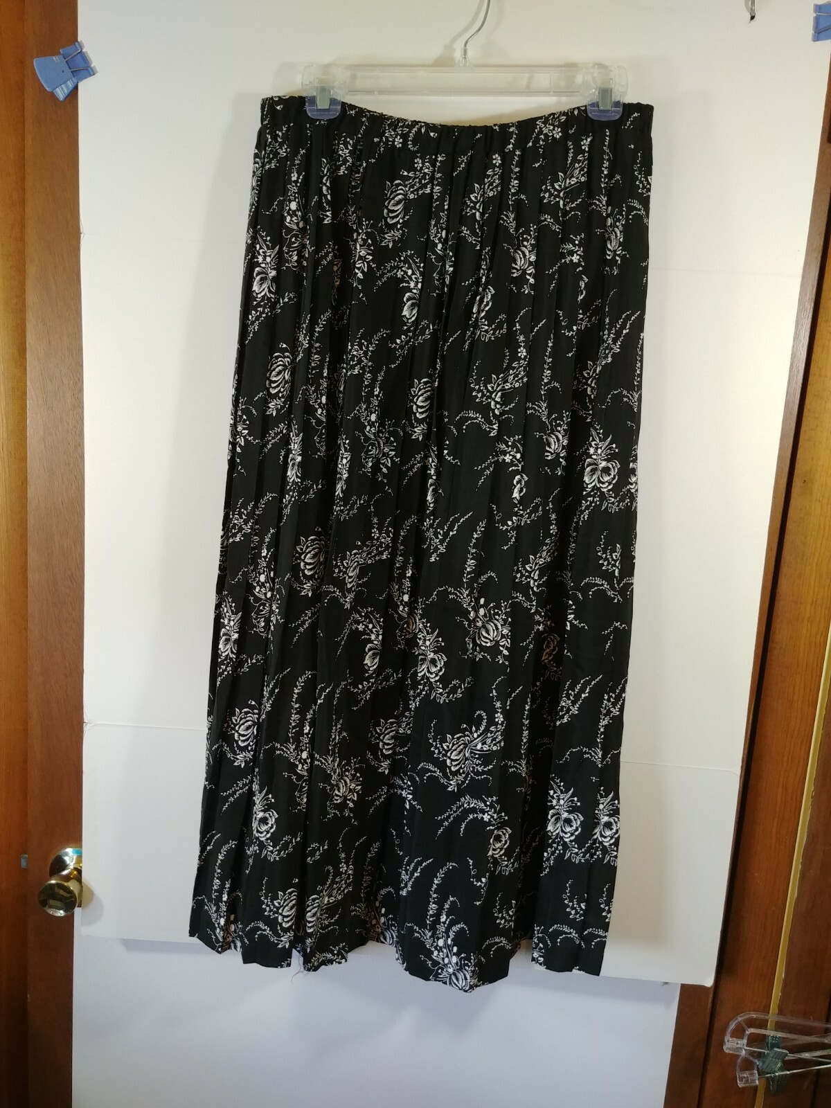 Vintage Sally III USA 1980s 2-pc. Skirt/Jacket Suit, Size 14, Black/White Floral