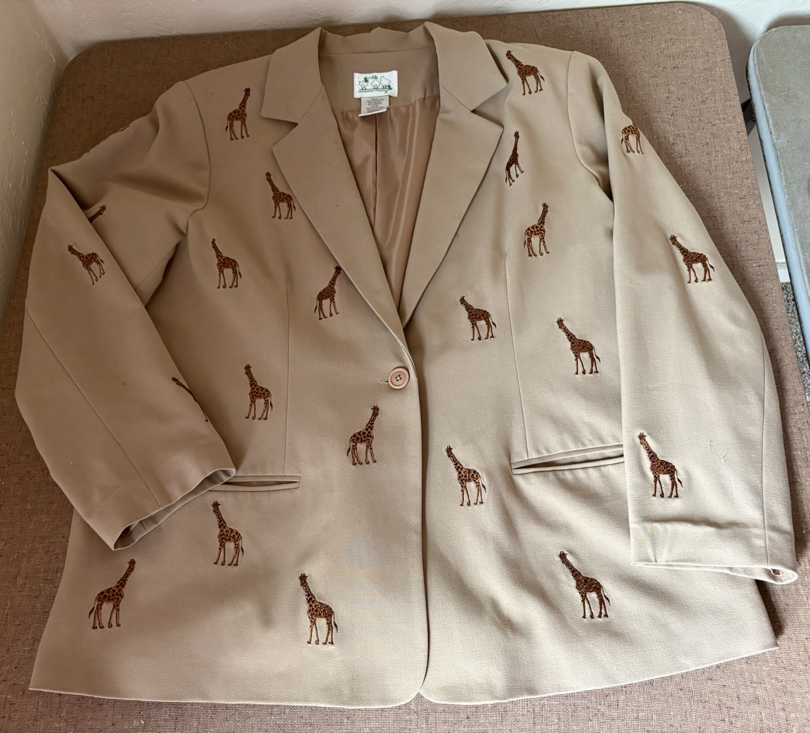 VTG The Quacker Factory 1X Embroidered Giraffe Blazer Camel Khaki Retro Safari