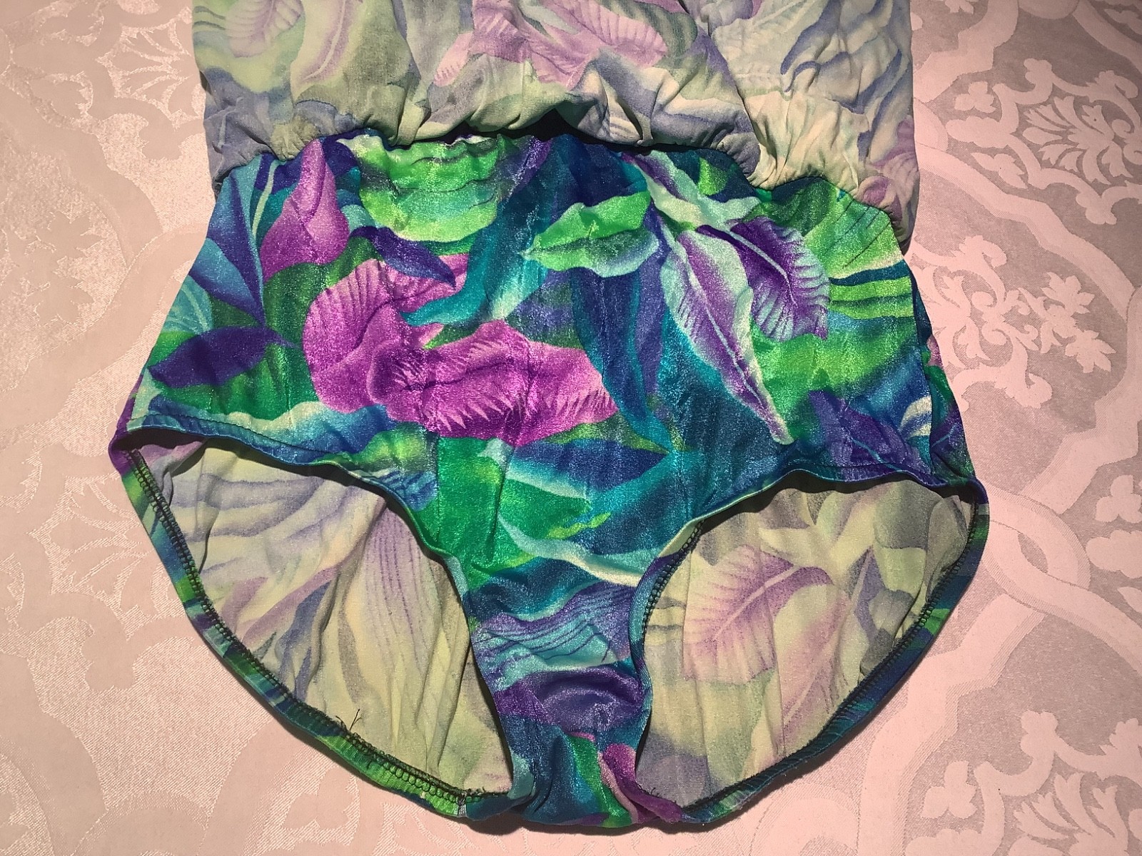 Vintage Jantzen Women’s Skirted One Piece Bathin Suit 1980’s Blues Greens Purpl