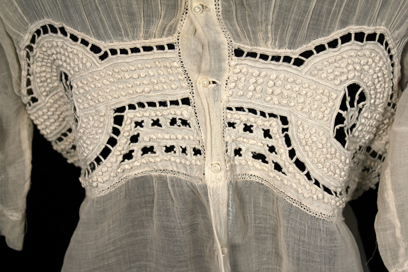RARE FRENCH ANTIQUE VICTORIAN-EDWARDIAN ERA TEA COLOR COTTON LACE BLOUSE SIZE 40