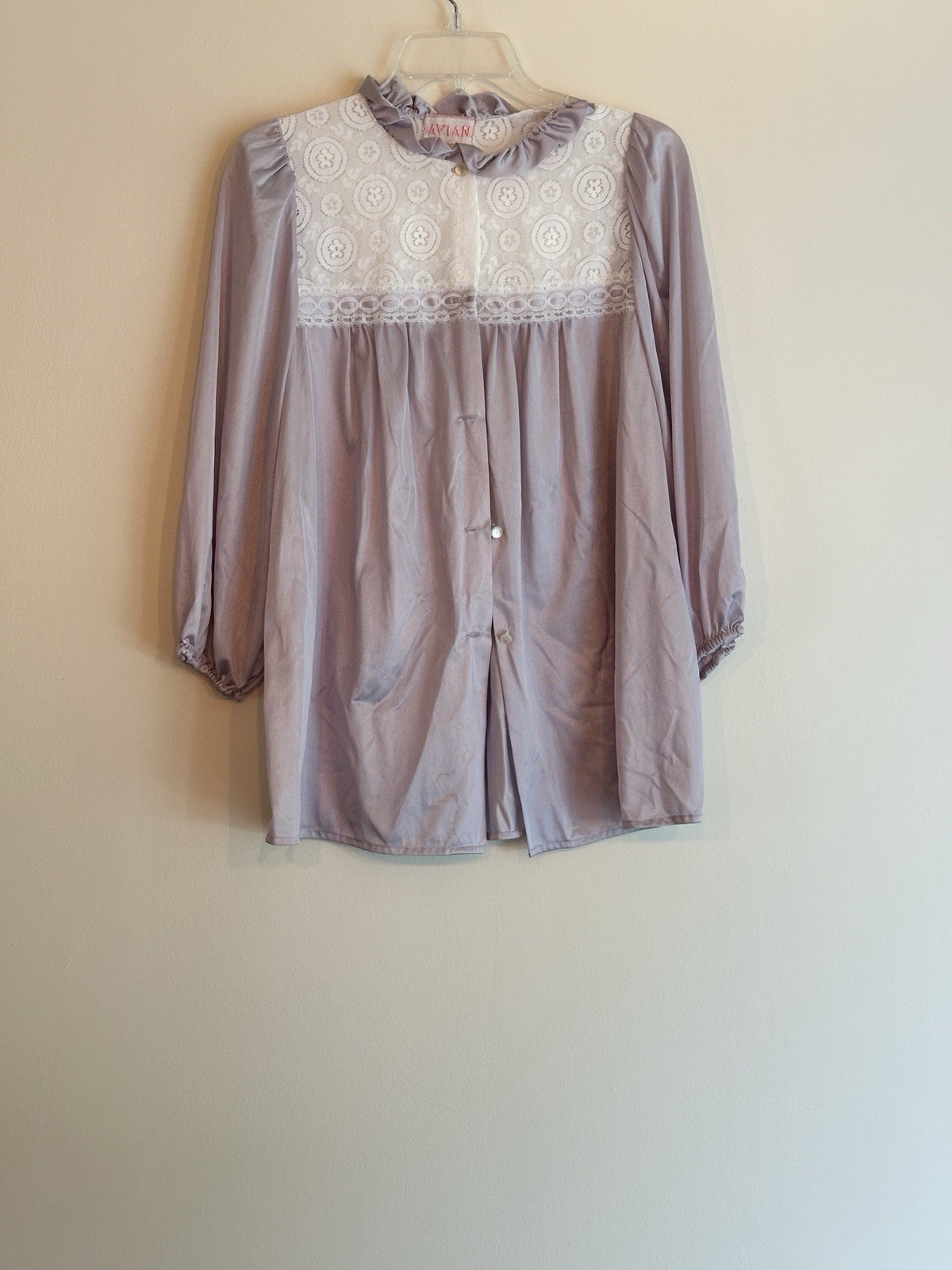 Avian Lilac Purple 100% Nylon Lace Trim Women’s 3/4 Length Size Medium Vintage