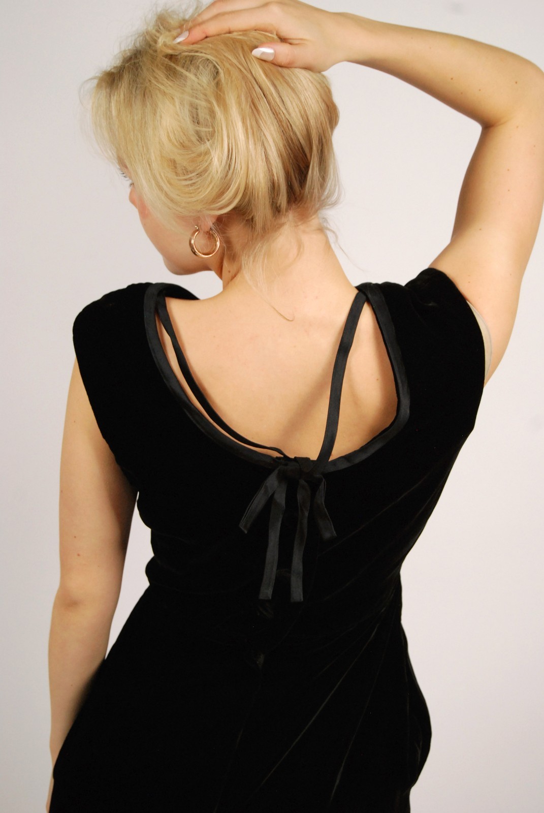 70s Velvet Dress (M) medium black vintage high neck short sleeve midi pencil