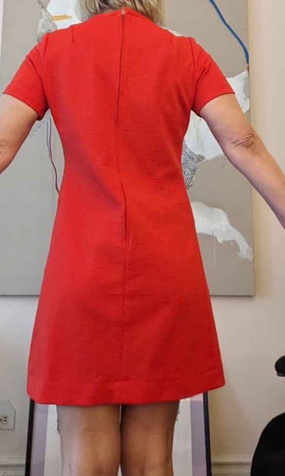 Vintage red textured poly mini – M/L