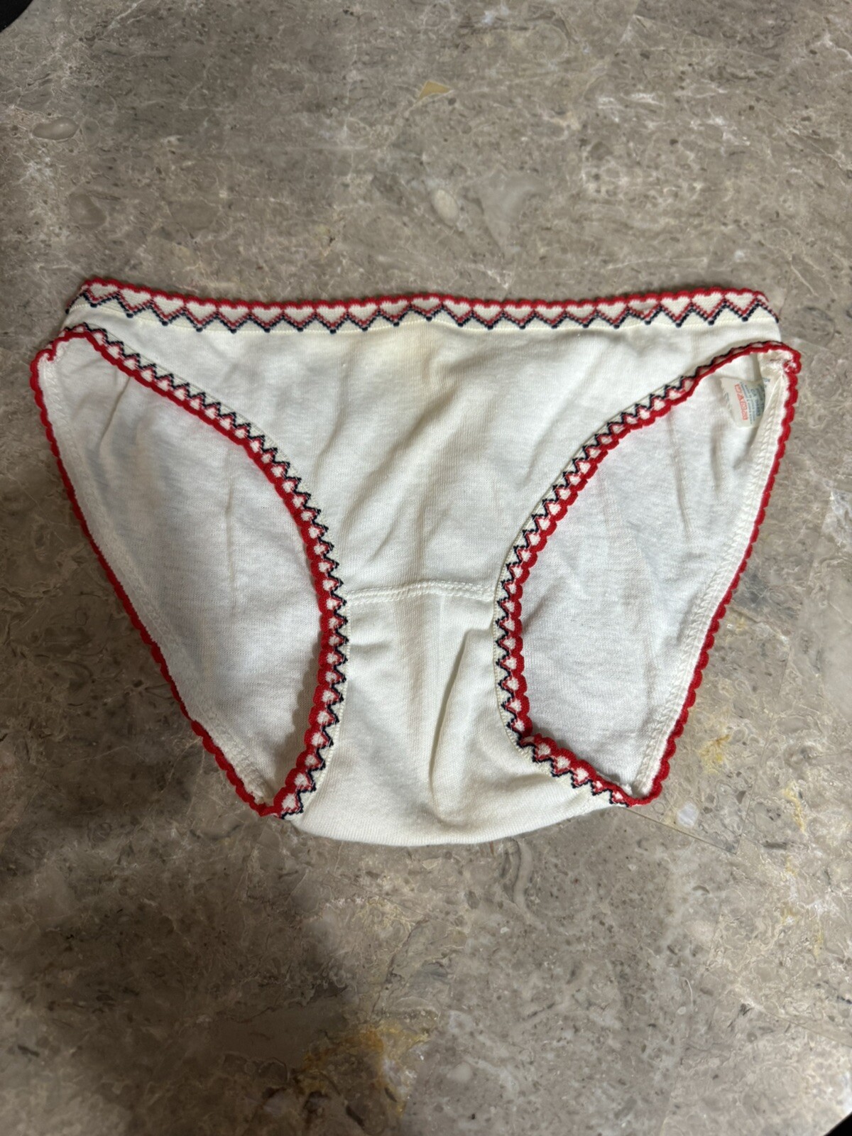 VINTAGE HIP HUGGER PANTY! ONE SIZE. 100% COTTON. RUNS SMALL