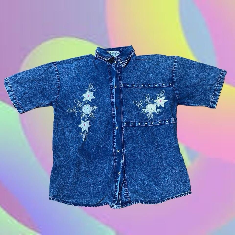 80s Short Sleeve Denim Button Down With Floral Appliqué By TRADITIONAL VALUES