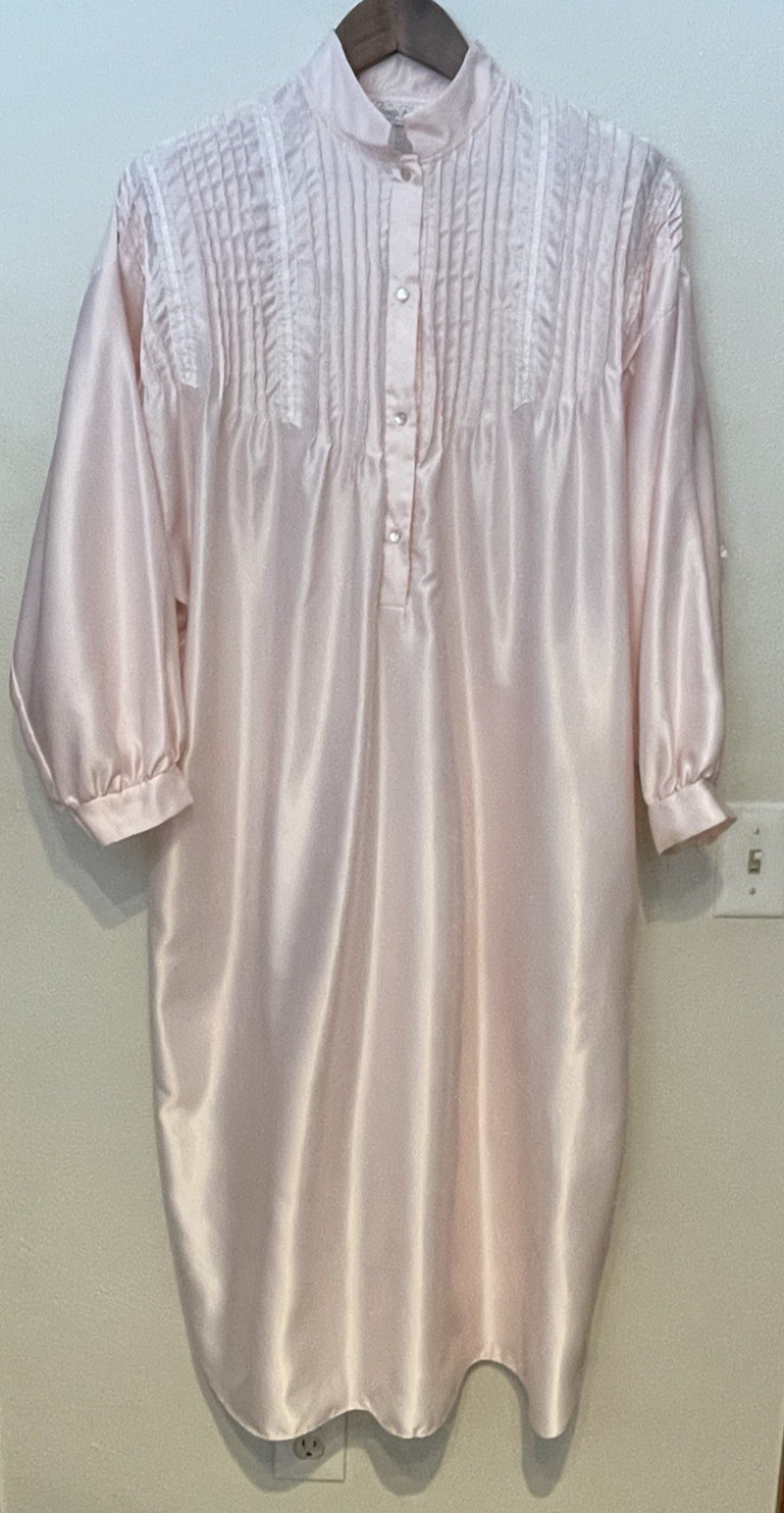 Vintage Vanity Fair Women’s Nightgown Pink Below the Knee Flannel Lined Size M
