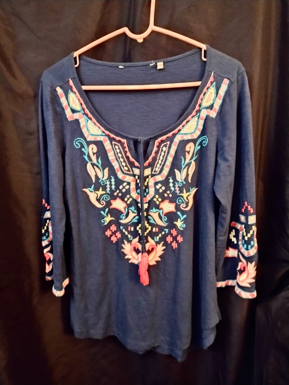 Vintage Embroidery Shirt Blue Floral 3/4 Sleeve, Chest 38″ Length 27″ Sleeve 18″