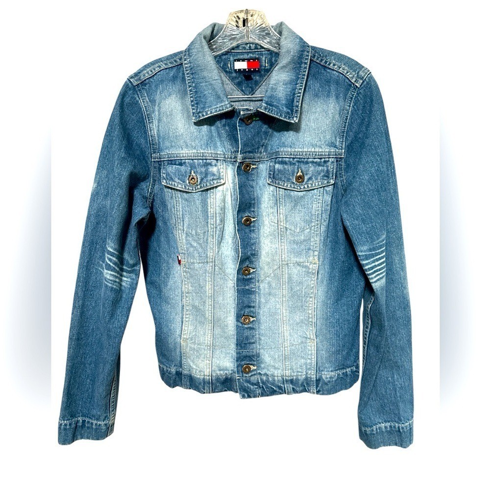Vintage Tommy Jeans Women’s Blue Optic Wash Denim Trucker Jacket