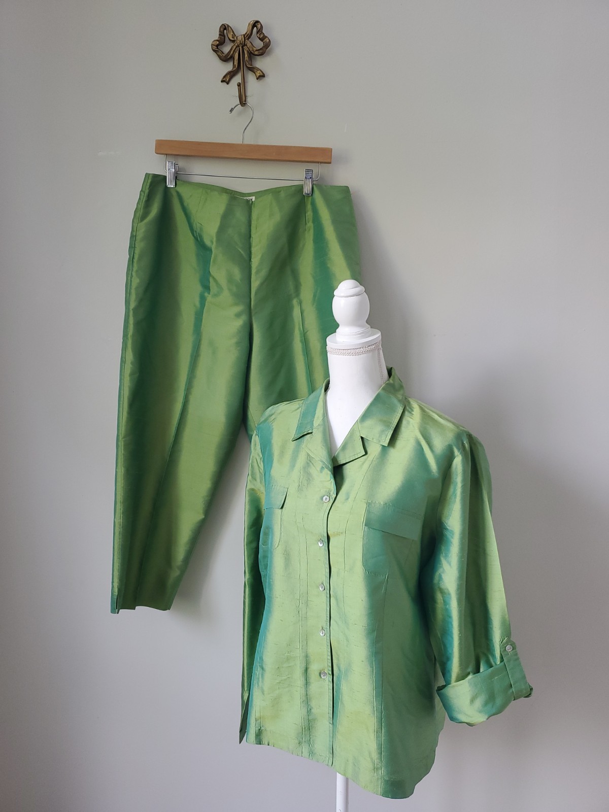 ALLISON TAYLOR Vintage Silk Lime Green 2pc Pant / Jacket Suit Women’s XL /14