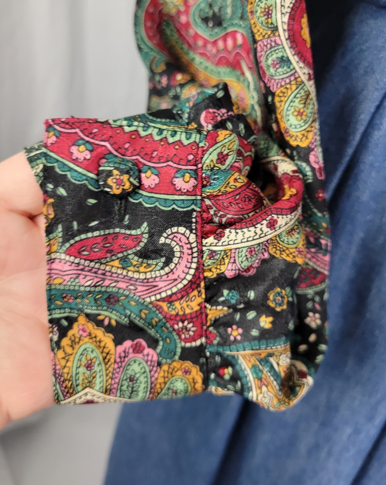 Vintage Notations Black/Red/Green/Brown Paisley Print Blouse Size 12