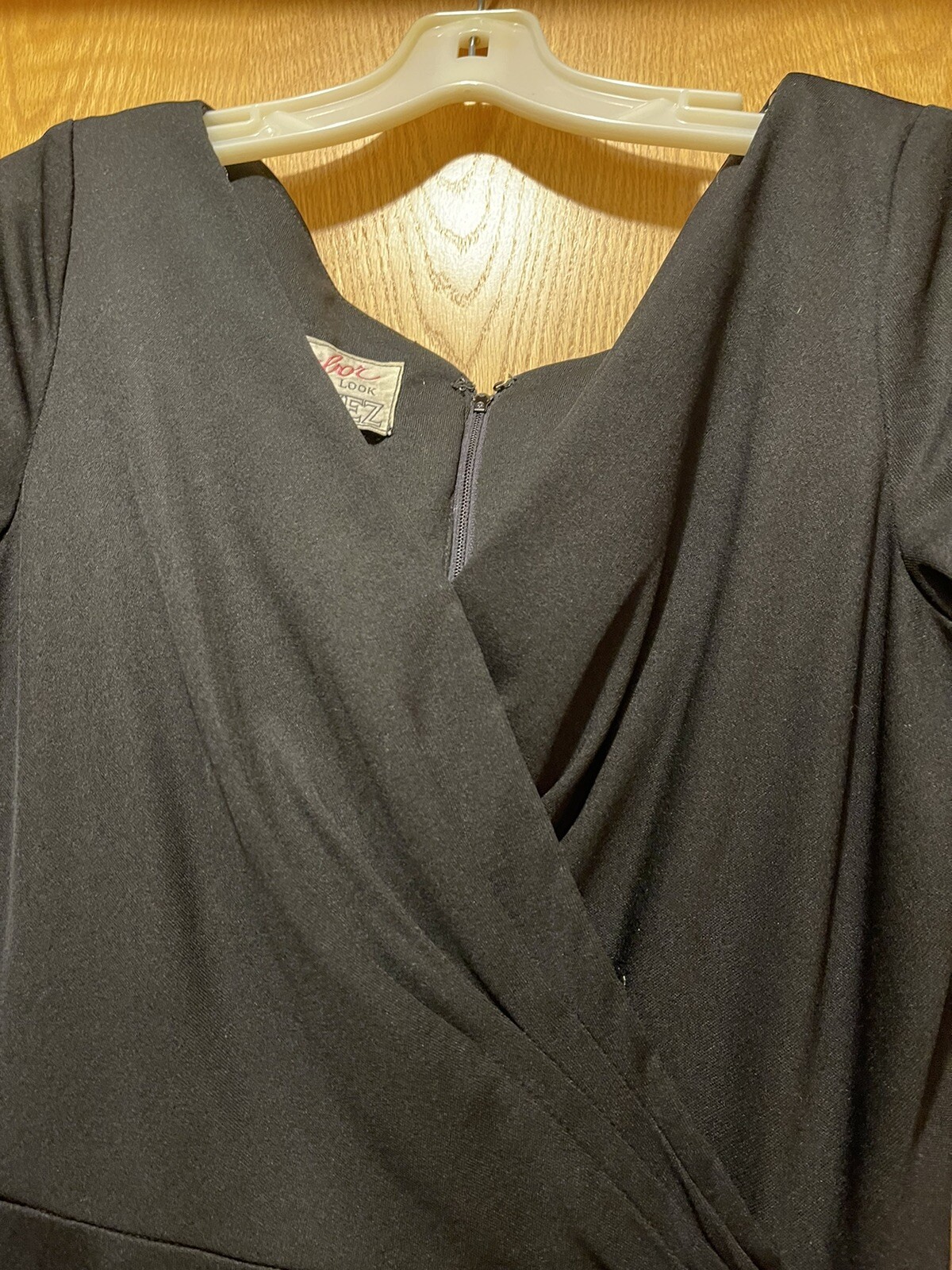 Vtg Ava Gabor by Estevez Black knit long Dress Size 8/9 V Neck Zipper Back